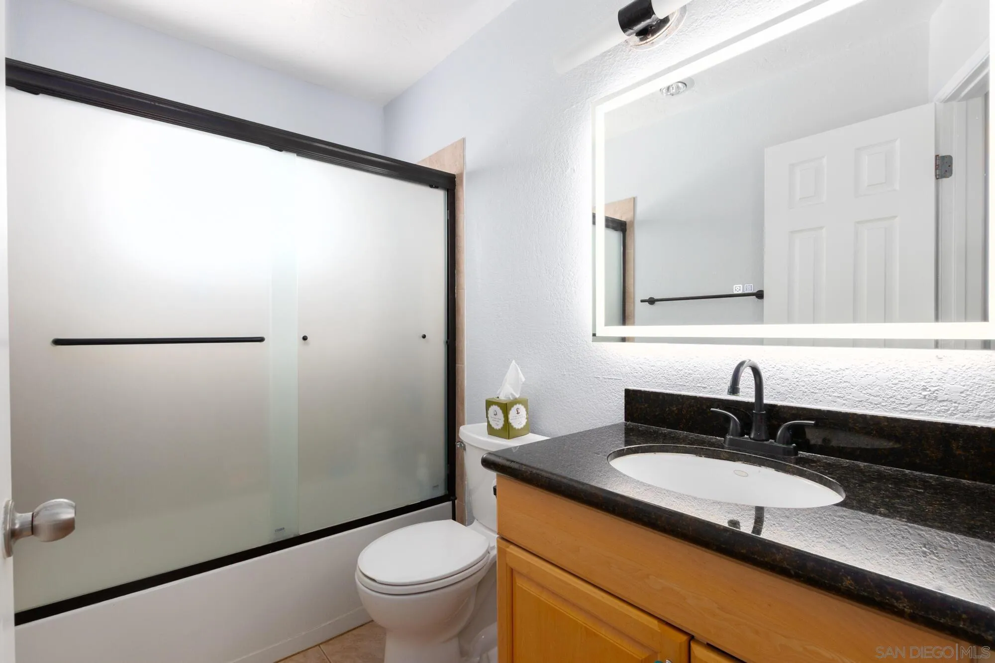 https://cdn.realtyfeed.com/cdn/127/250031463/834ed62e89b7e38565aca38354b84306.webp