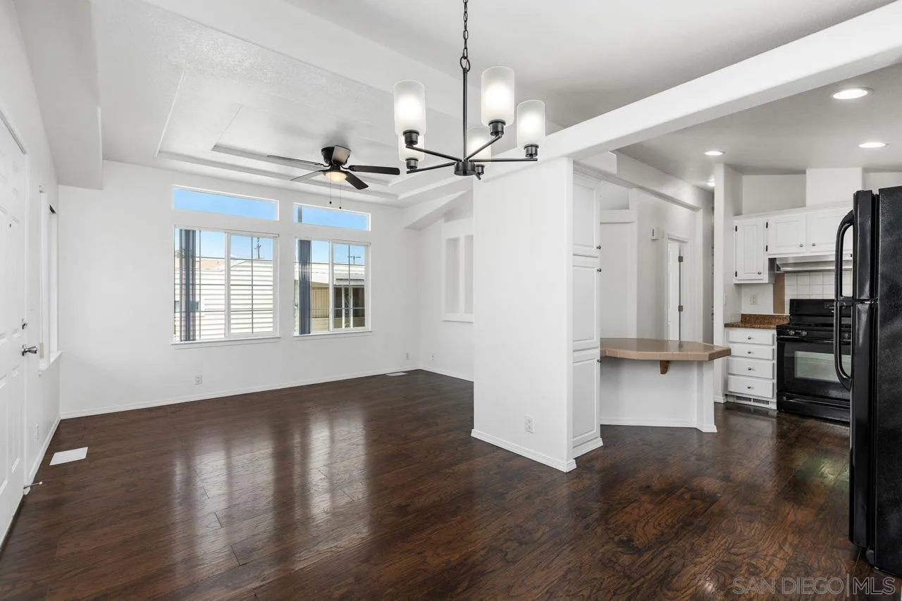 https://cdn.realtyfeed.com/cdn/127/250031473/405c9faa49426e0133e34111824ae0bf.webp