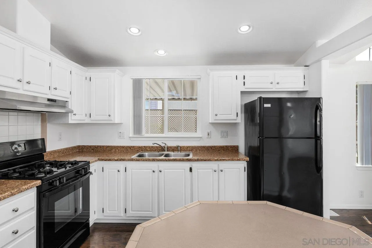 https://cdn.realtyfeed.com/cdn/127/250031473/7f26f76daf95c64ab4876f72297fd30f.webp