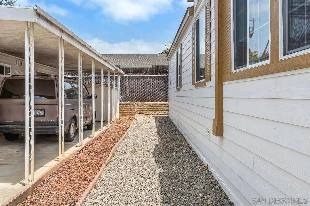 https://cdn.realtyfeed.com/cdn/127/250031473/a402bfbd4d90b19bb4de15328723fb81.webp