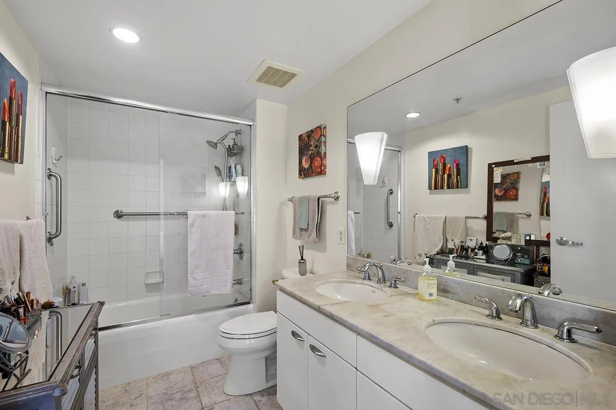 Photo #21: 250031477 Listing: Photo #21