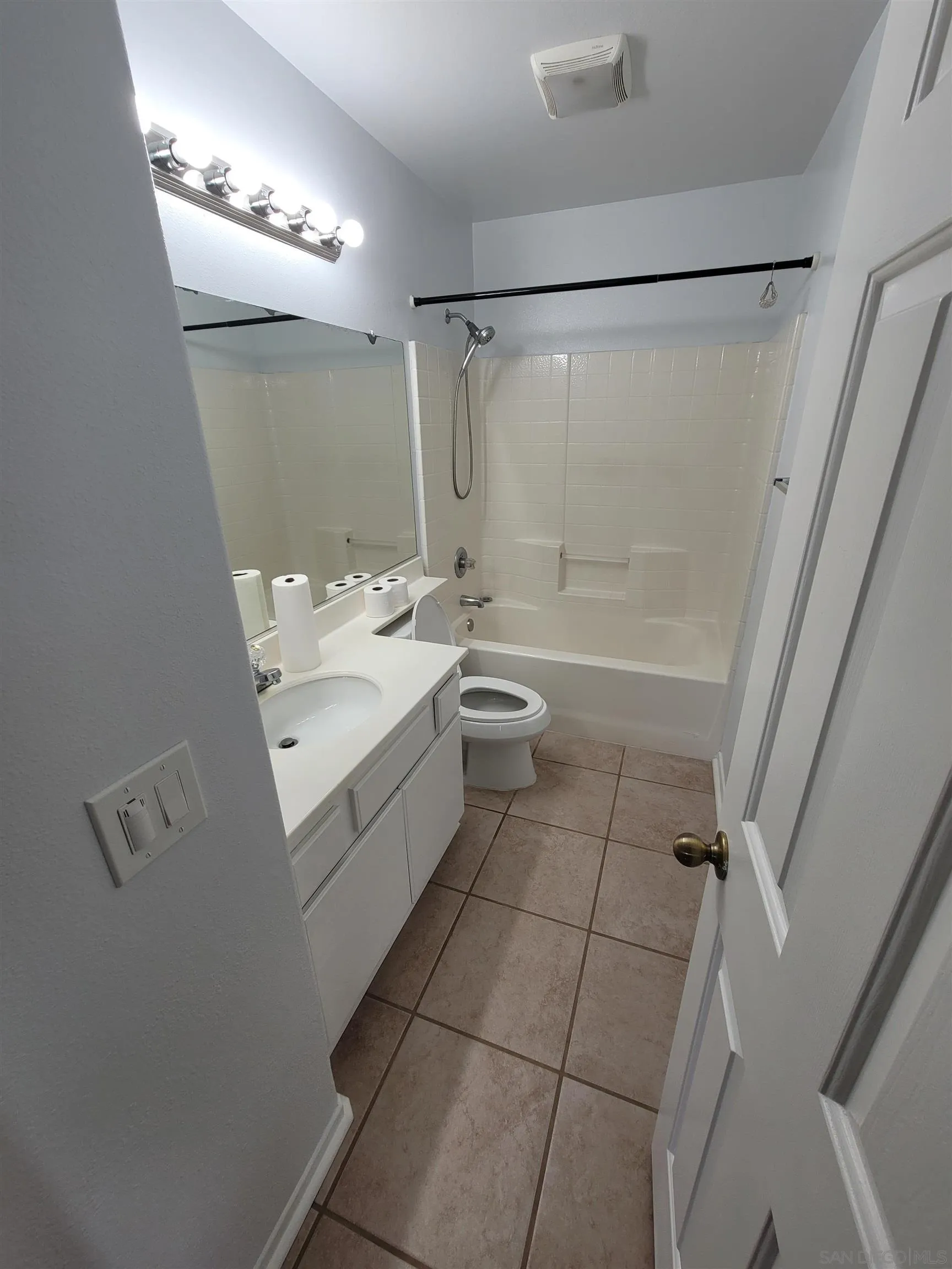 https://cdn.realtyfeed.com/cdn/127/250031478/3800313bd901a28b7fcd530b5ae358e6.webp