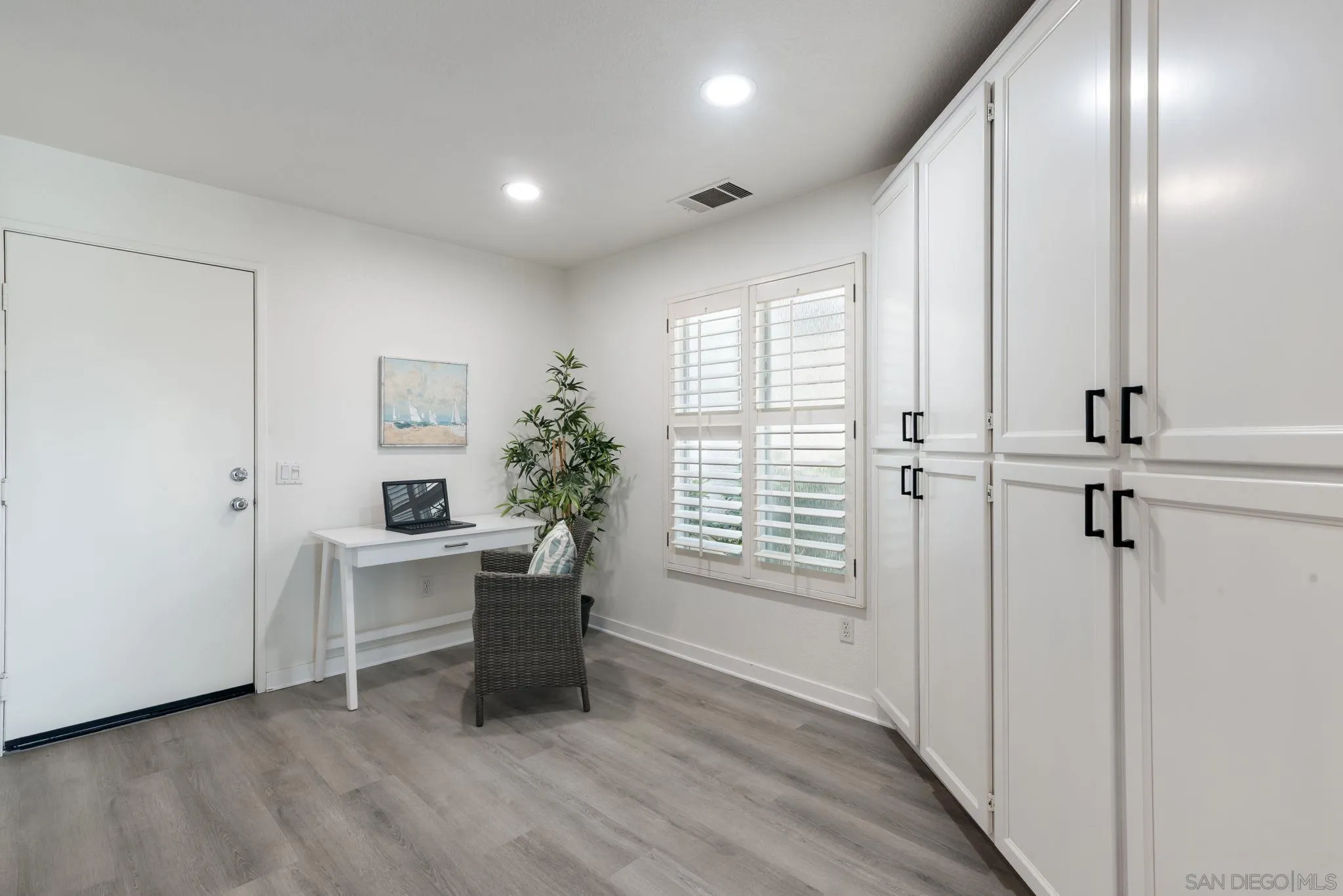 https://cdn.realtyfeed.com/cdn/127/250031487/0a0096922f8389b0be11235dfc1b5118.webp