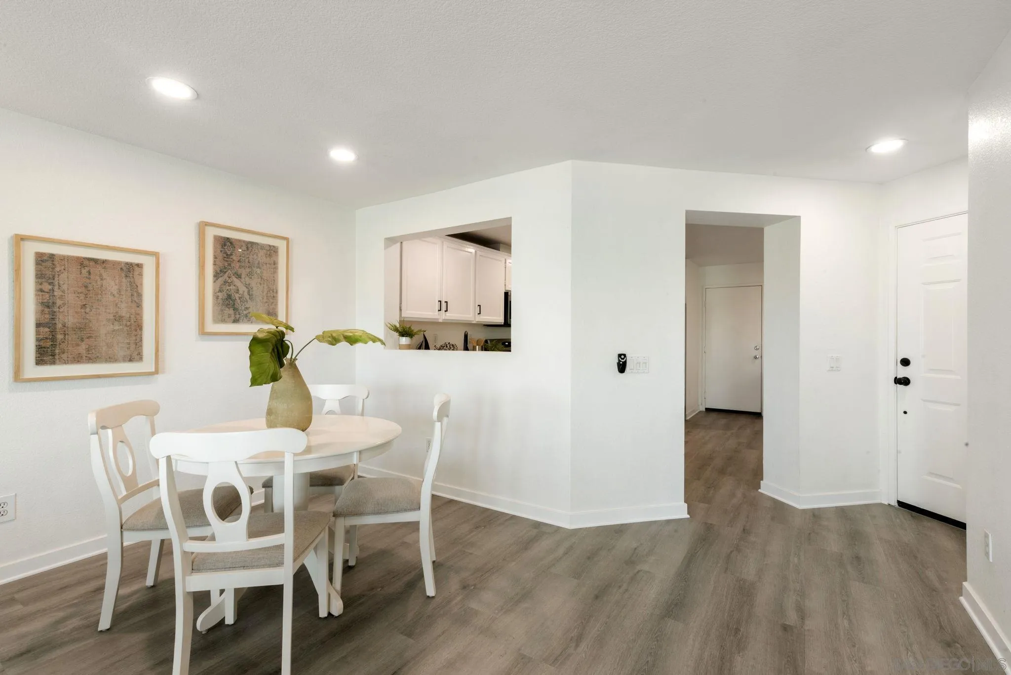 https://cdn.realtyfeed.com/cdn/127/250031487/1d2a56504e29b60e7095f9708690e4c4.webp