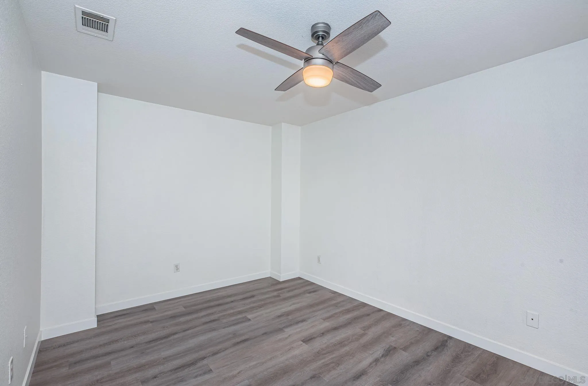 https://cdn.realtyfeed.com/cdn/127/250031487/525950211b8da6b5ce0e427fa2625496.webp