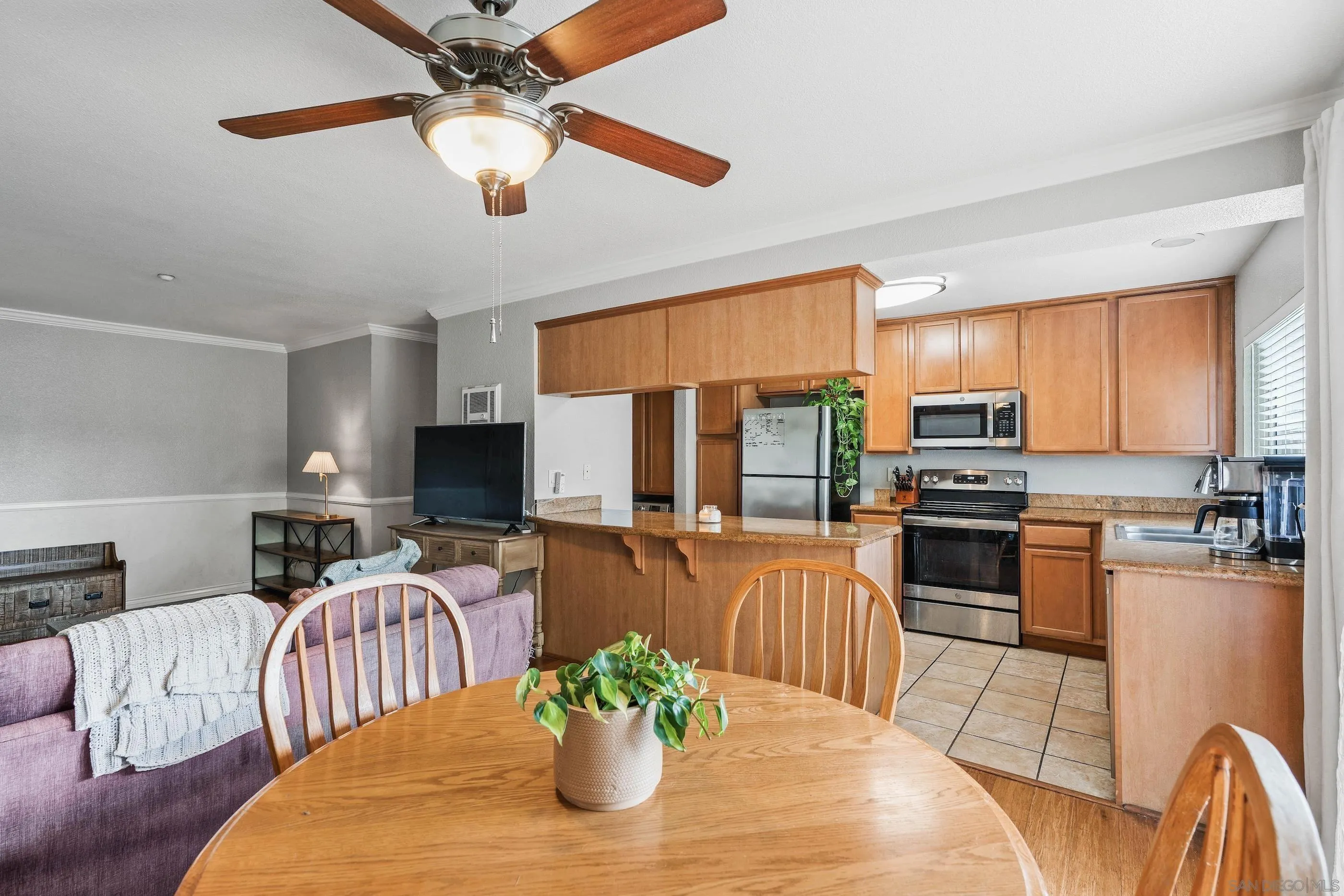 Photo #5: 250031490 Listing 