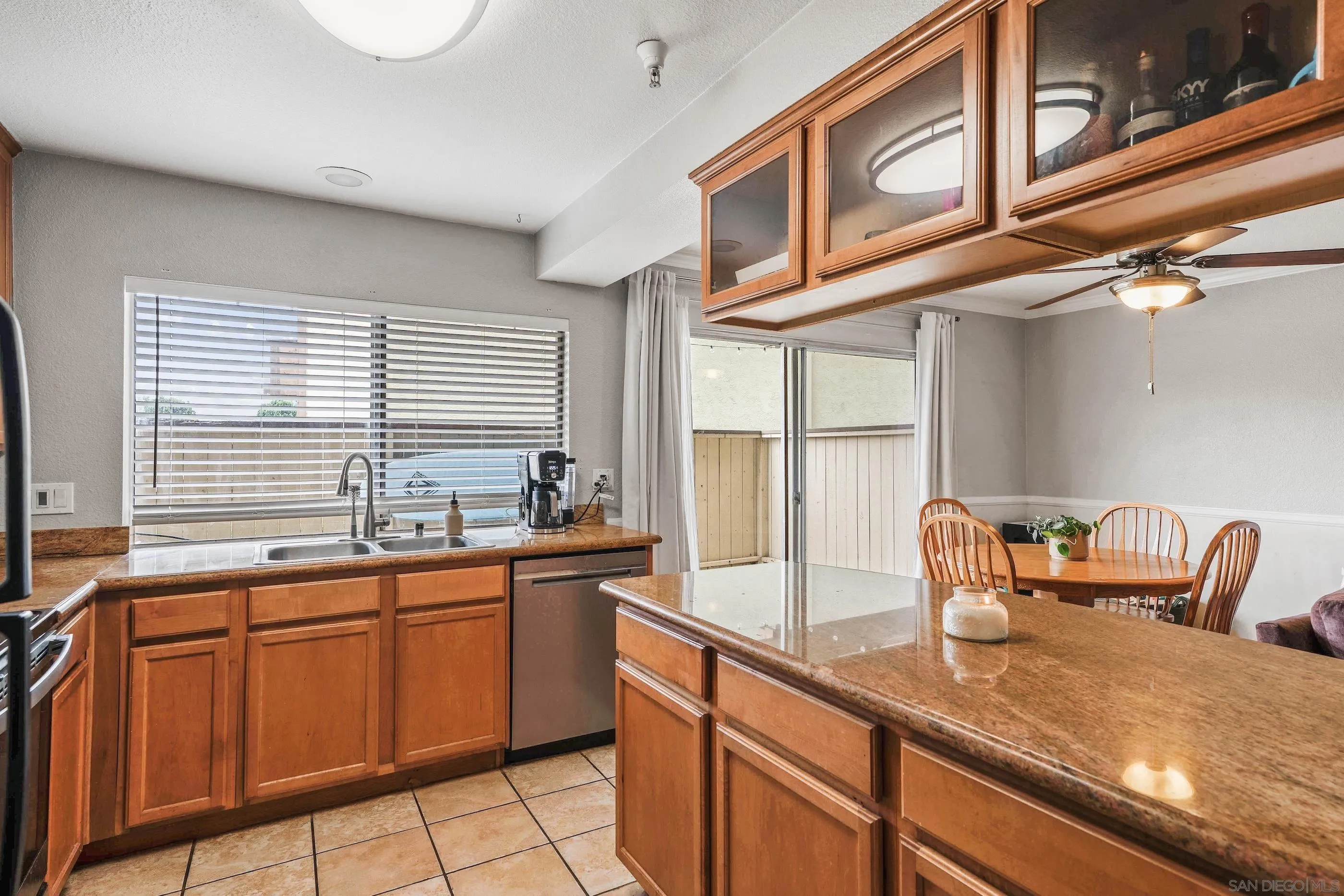 Photo #10: 250031490 Listing: Photo #10