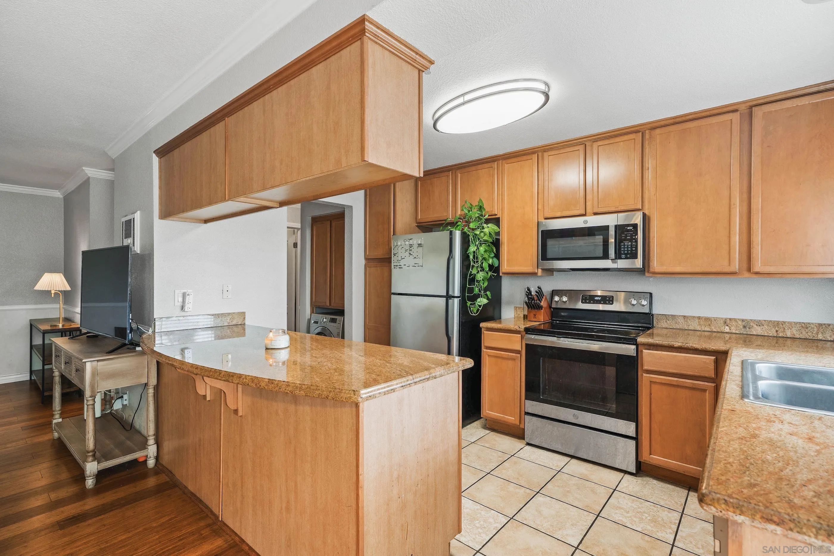 Photo #6: 250031490 Listing 