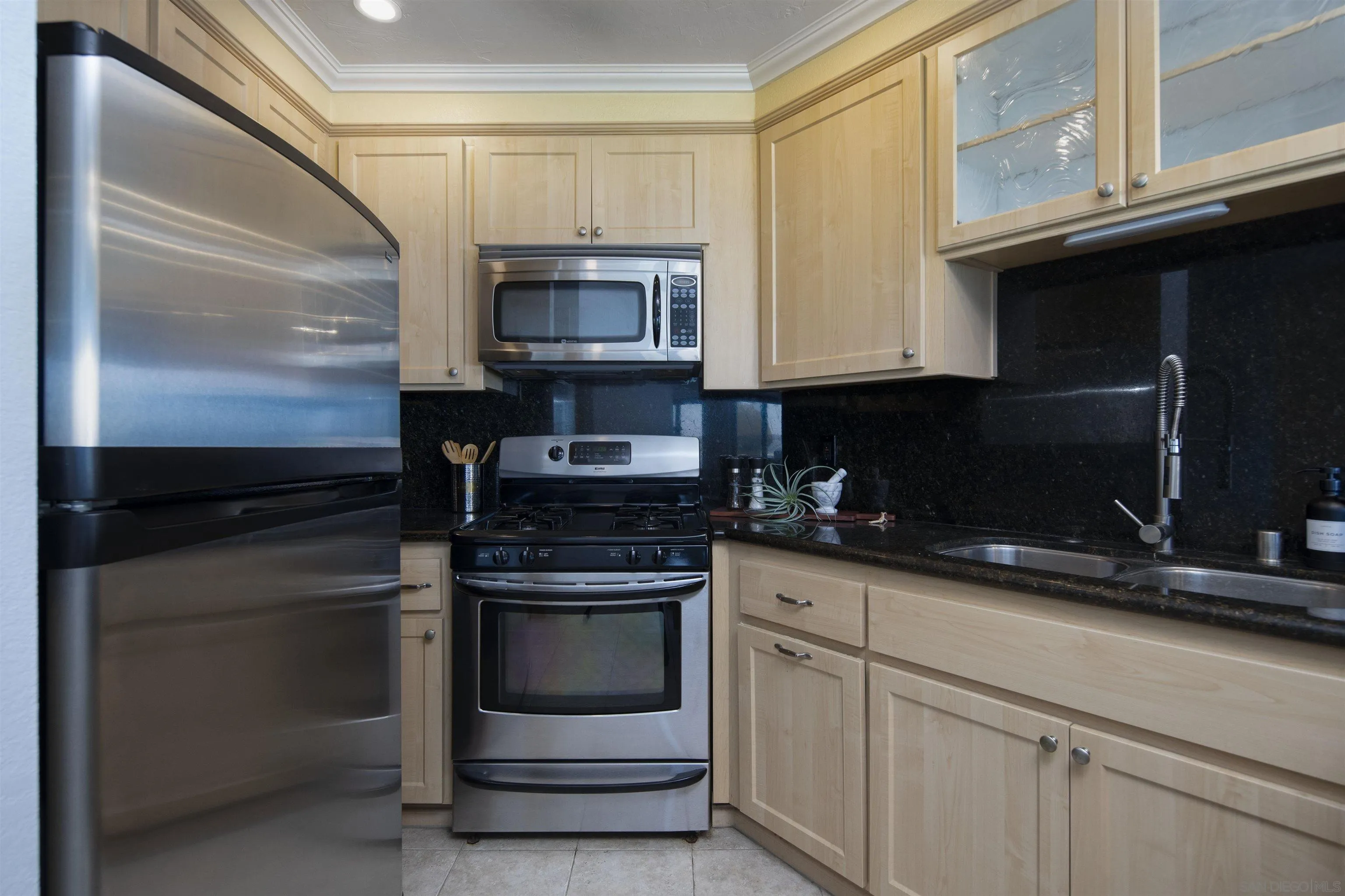 https://cdn.realtyfeed.com/cdn/127/250031507/f8e0862d8643a55790cff1428ce50451.webp