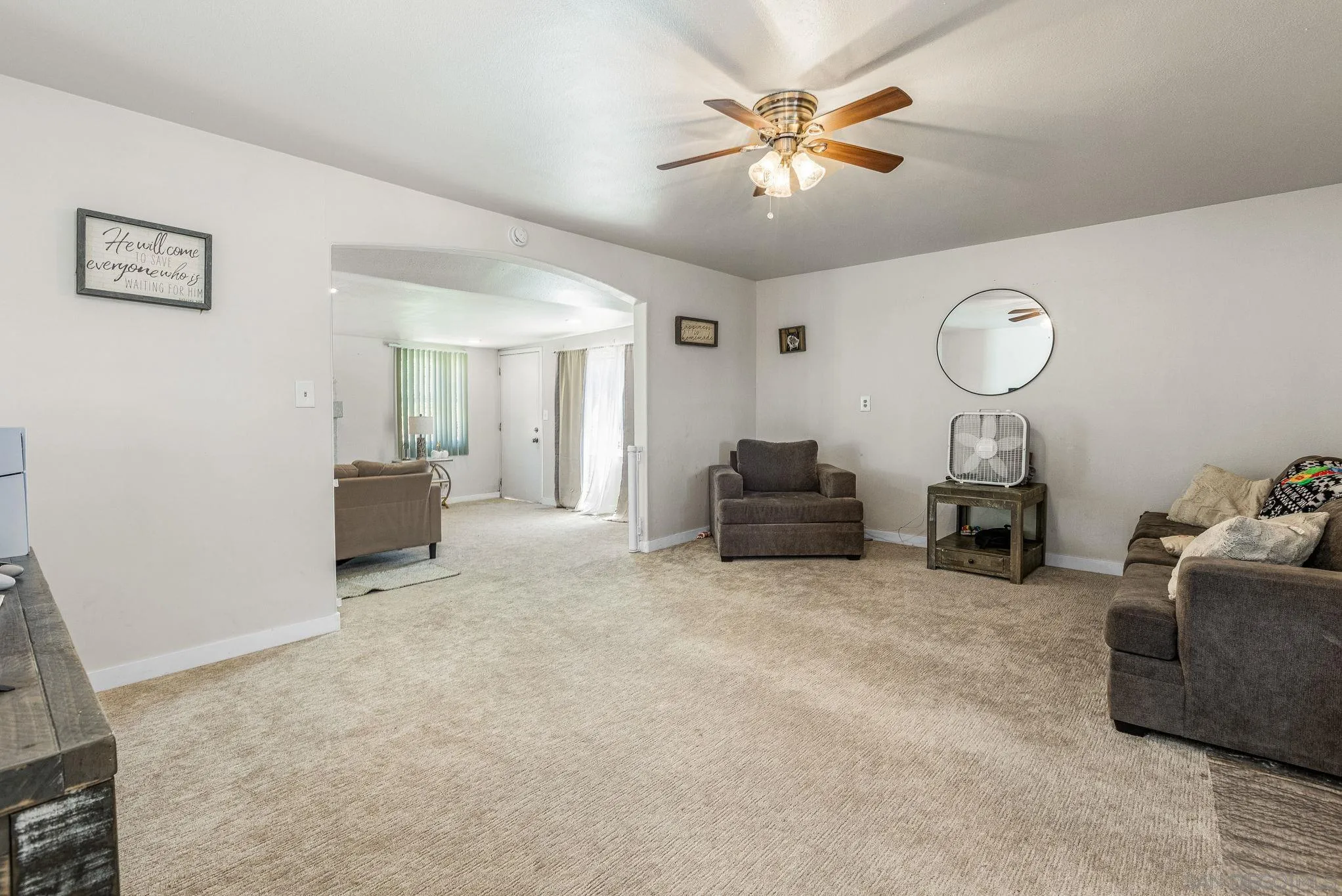 https://cdn.realtyfeed.com/cdn/127/250031508/eb6c67ac47e4d7f2fffad87a7b8858ec.webp