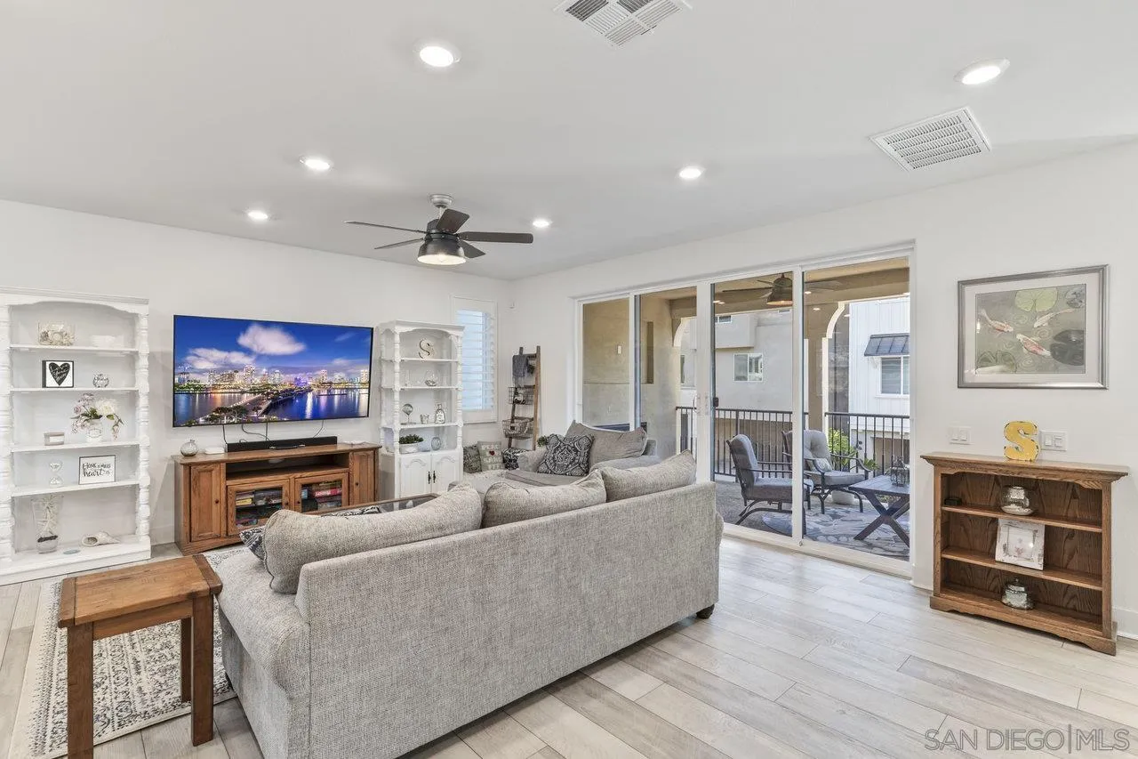 https://cdn.realtyfeed.com/cdn/127/250031558/01f7794b35e6c0a451c1d6f23597bb2d.webp