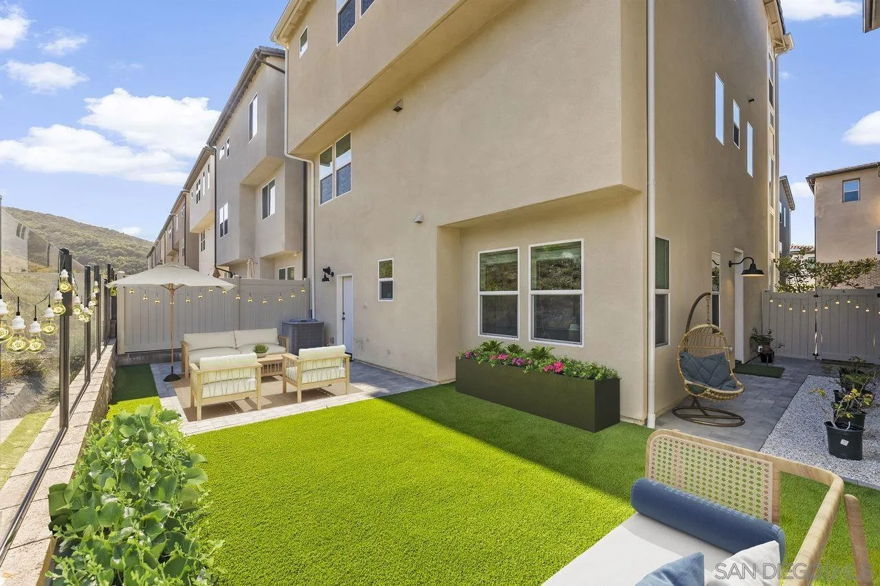 https://cdn.realtyfeed.com/cdn/127/250031558/ca837ac90cc307bc15c7b42ac0c866a4.webp