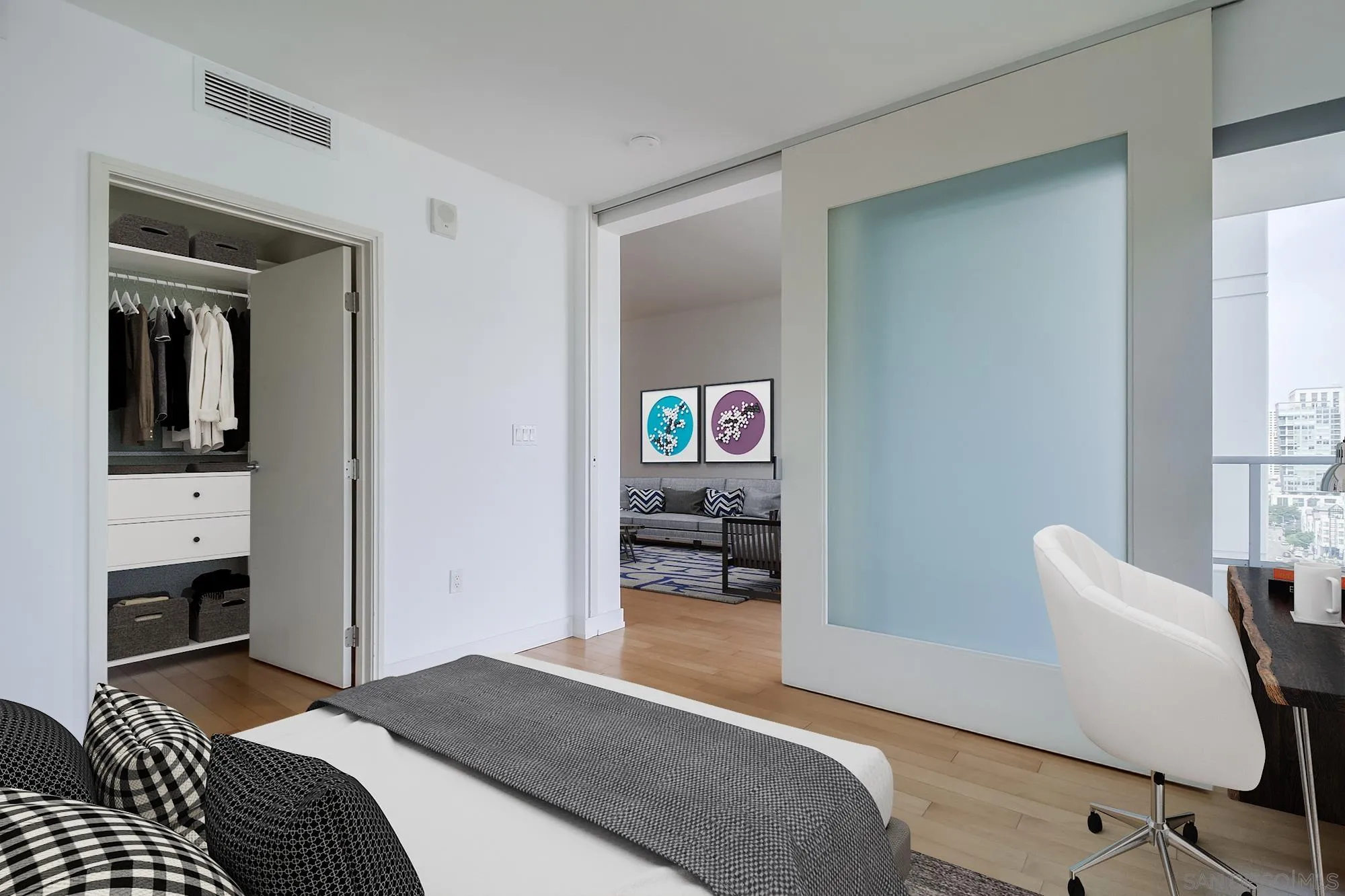 https://cdn.realtyfeed.com/cdn/127/250031563/071736e7294d4c7d84b830cabead96e3.webp