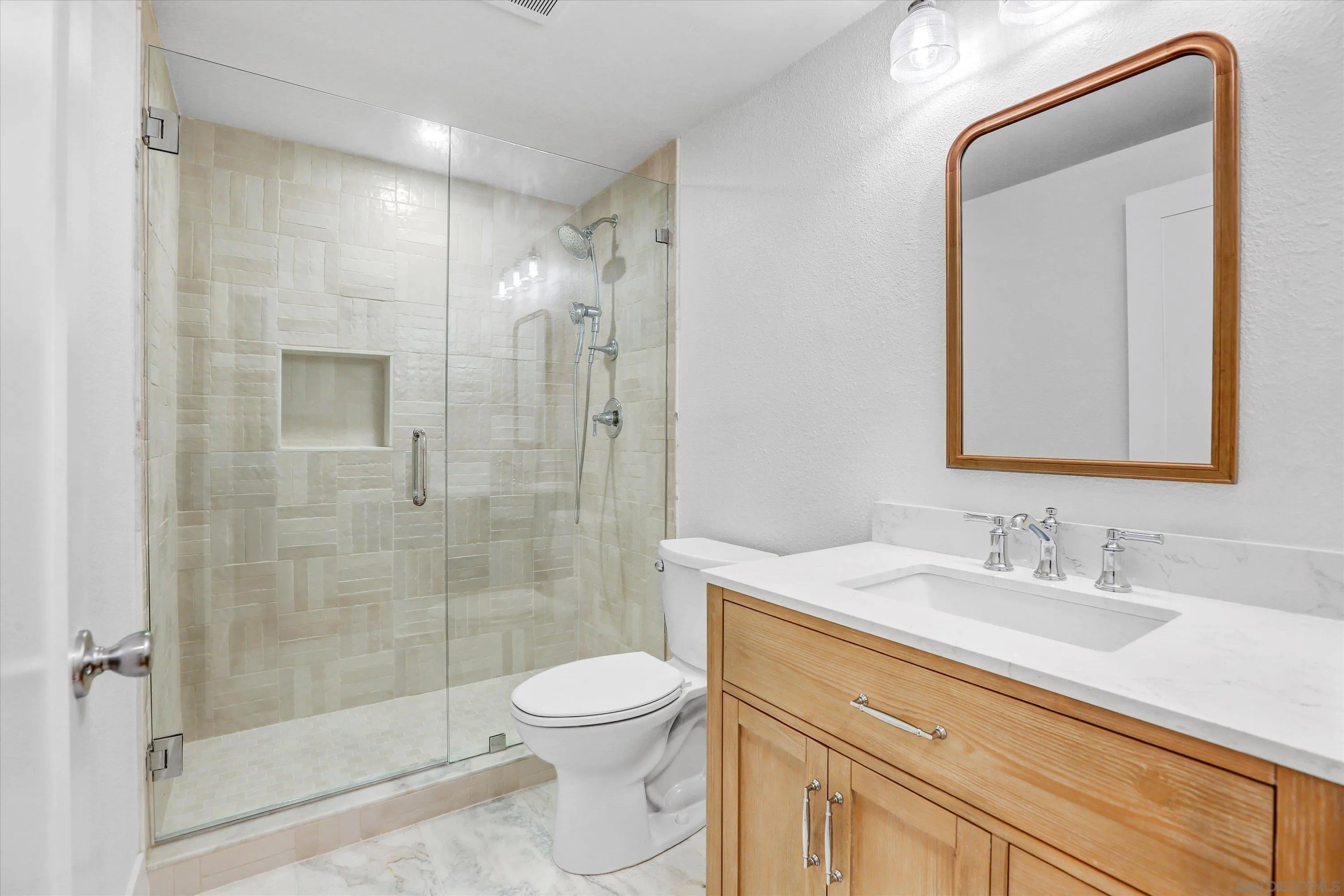 Photo #14: 250031570 Listing: Photo #14