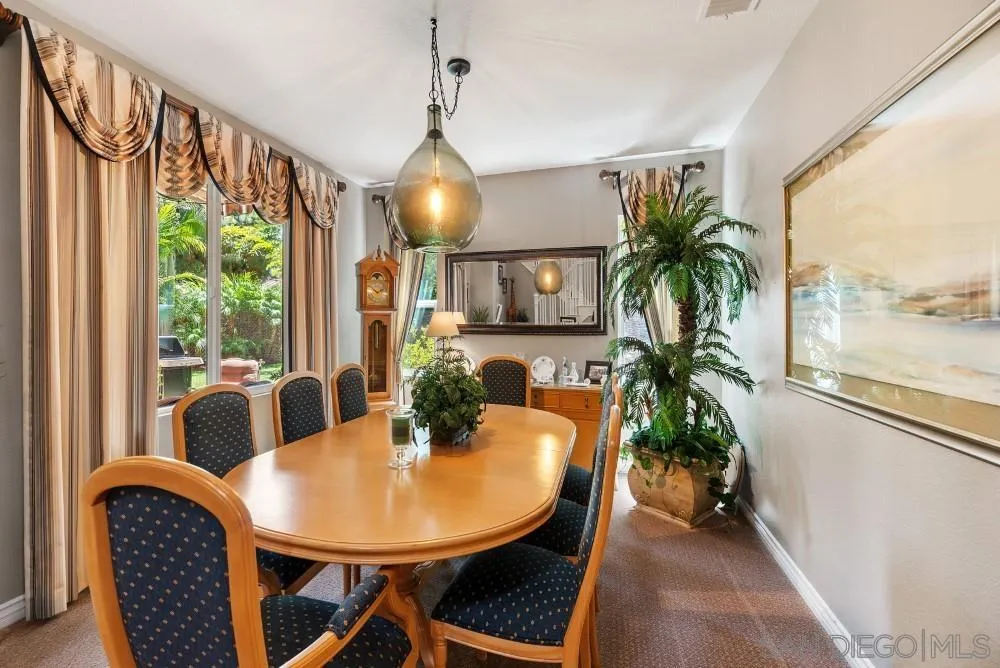 https://cdn.realtyfeed.com/cdn/127/250031579/0d2286ac89bf655cec7abd5eeb1f587e.webp