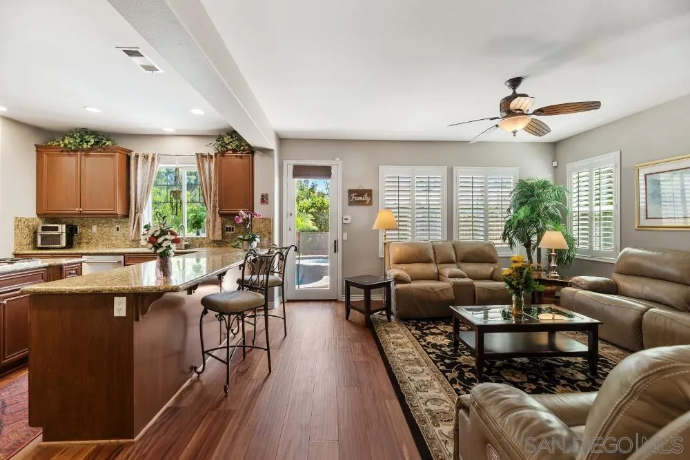 https://cdn.realtyfeed.com/cdn/127/250031579/0d3d6da0cda2eb7bb64401fce76689c0.webp