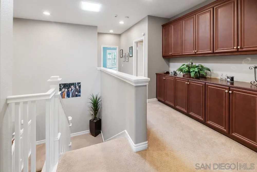 https://cdn.realtyfeed.com/cdn/127/250031579/4c84db764e99ebd44a9e94eee75645d8.webp