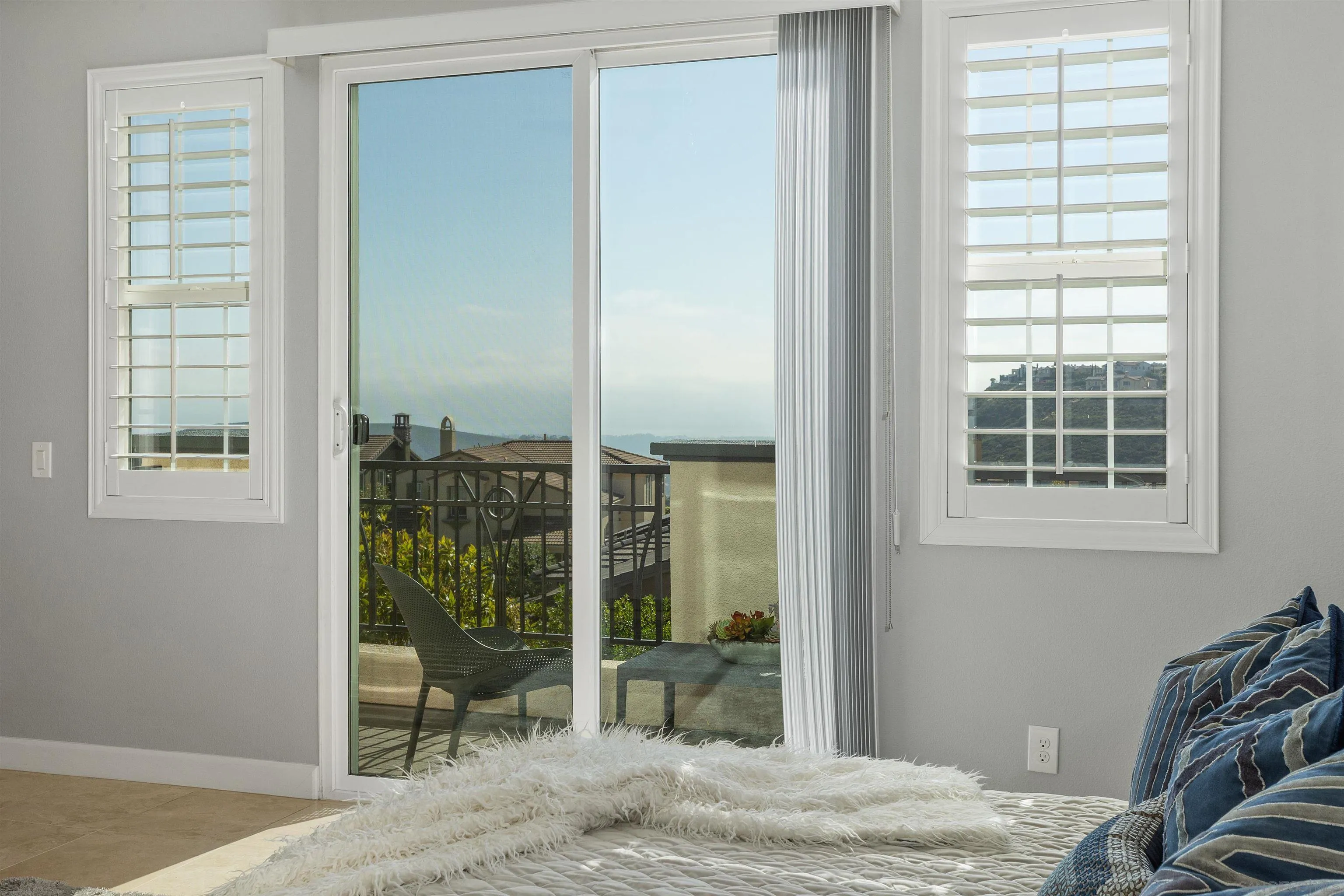 https://cdn.realtyfeed.com/cdn/127/250031584/bc57ea26840c4a20d4188c3d0a30bbbc.webp