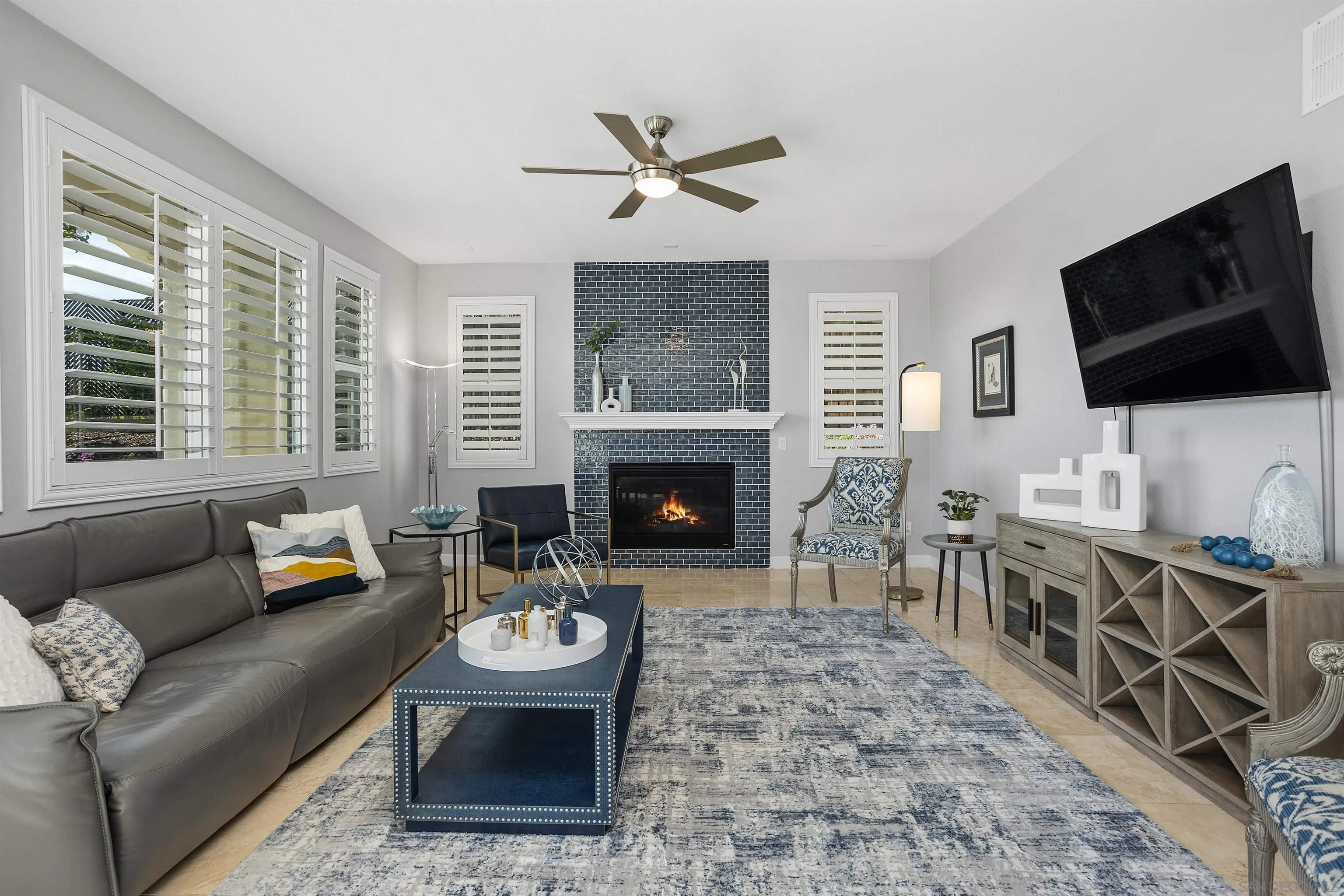 https://cdn.realtyfeed.com/cdn/127/250031584/bde8de850a0a22349c1d7bbf7079ef8c.webp