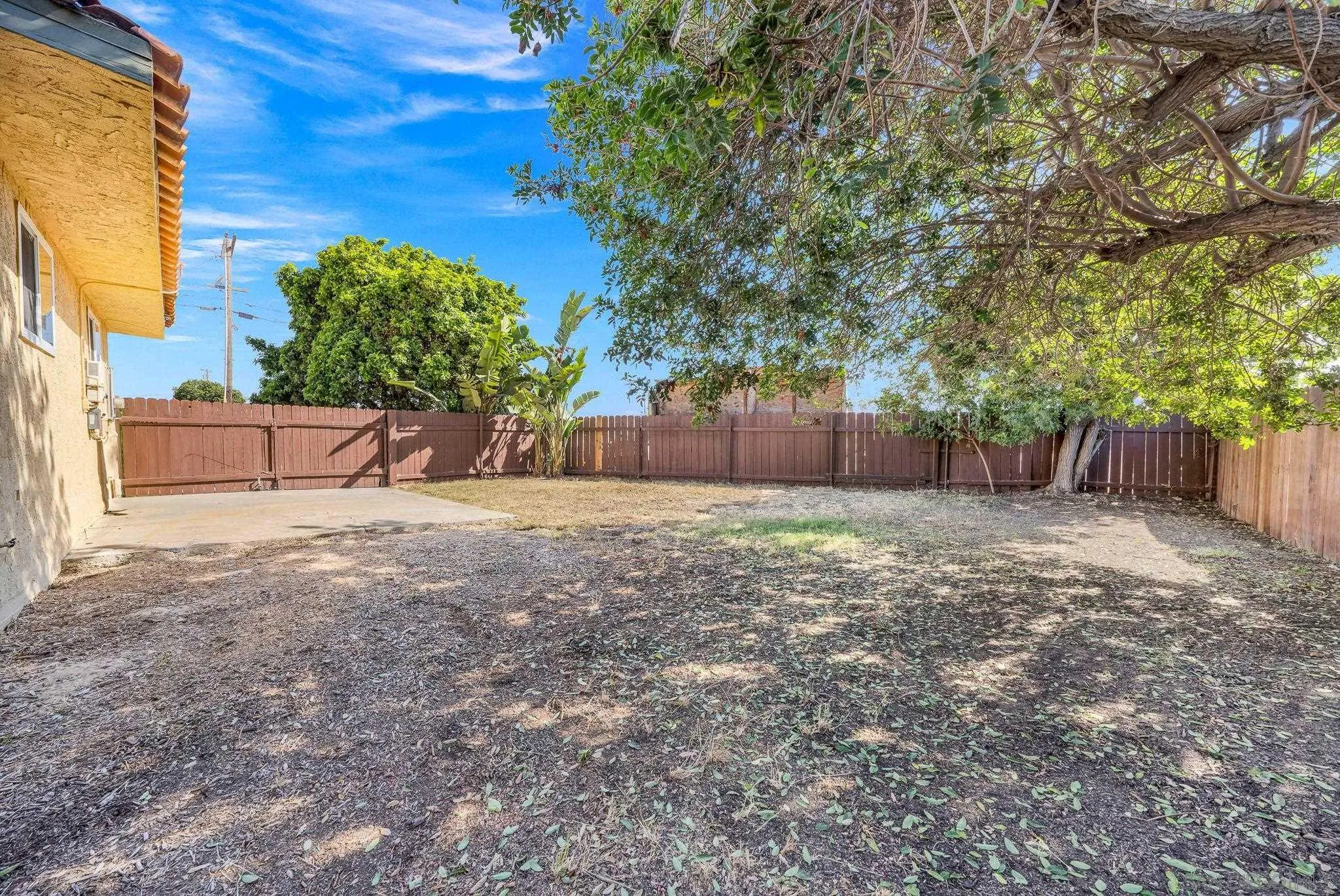 1660 Sycamore Dr.