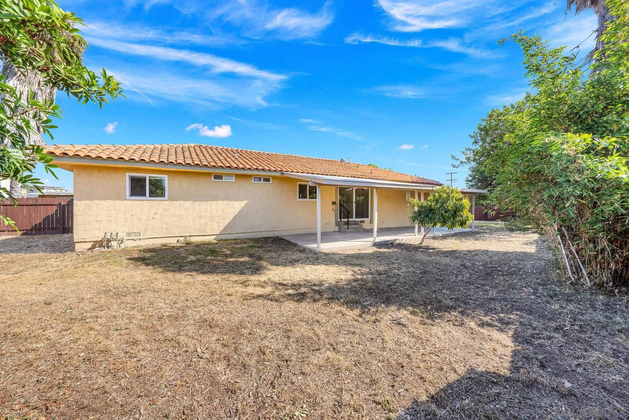1660 Sycamore Dr.