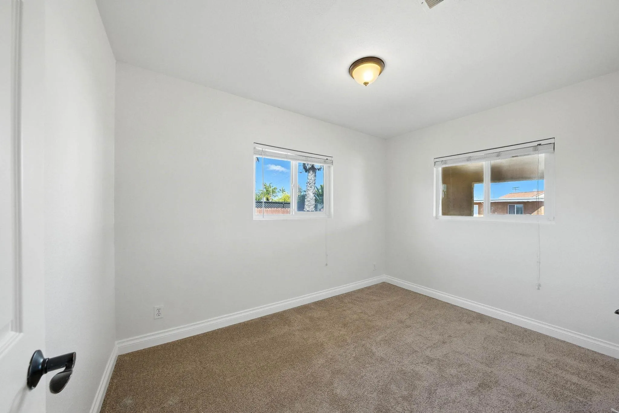 1660 Sycamore Dr.