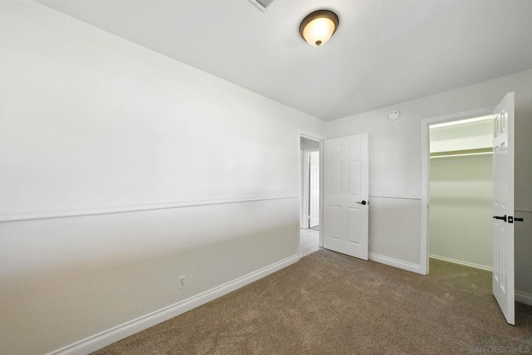 1660 Sycamore Dr.