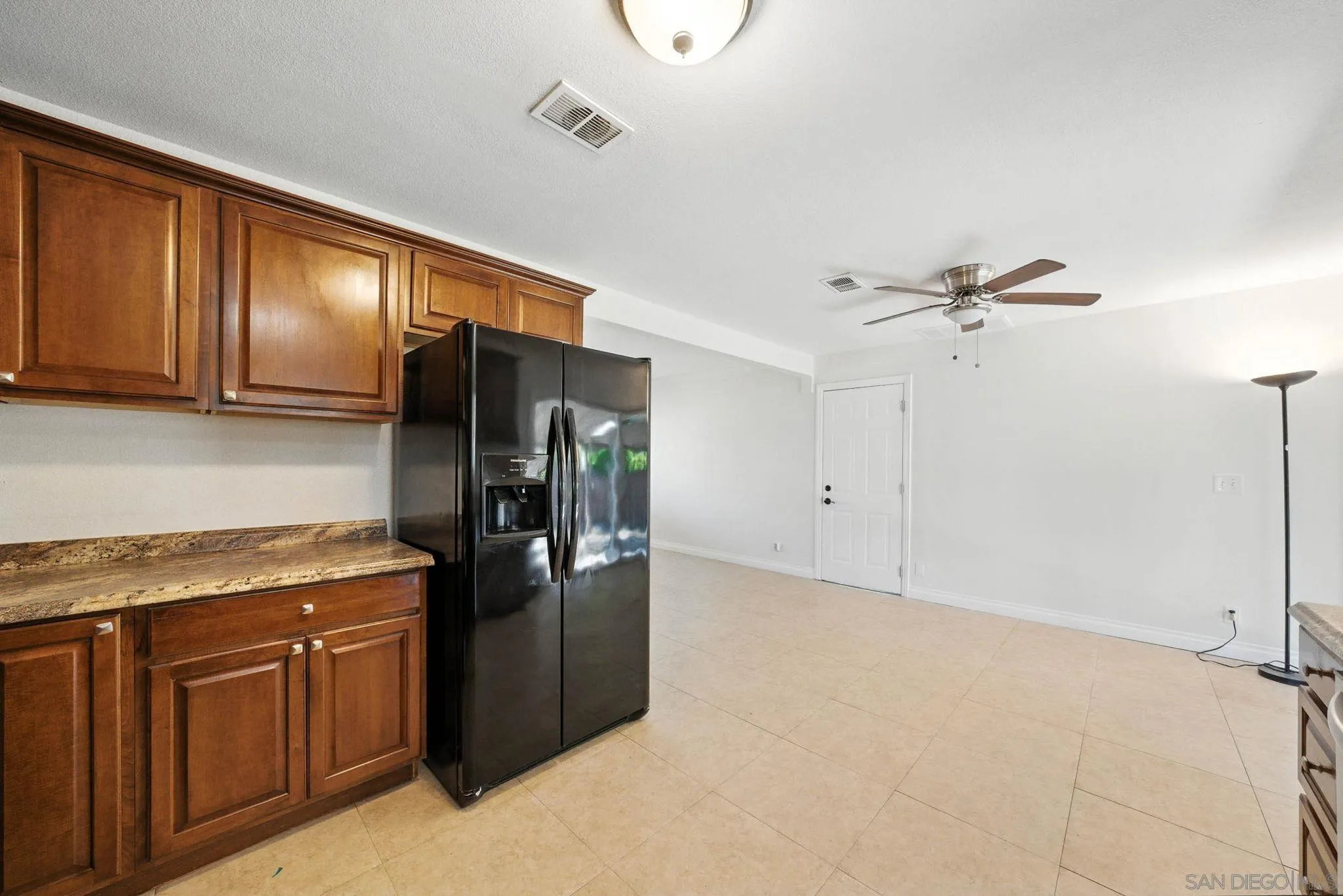1660 Sycamore Dr.