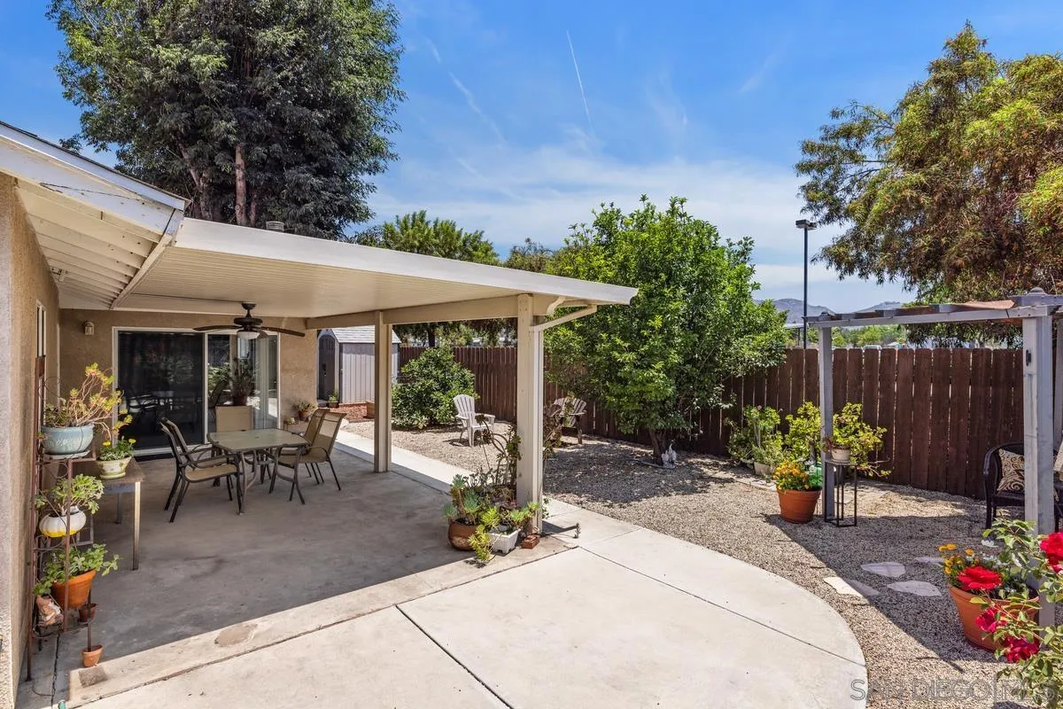 https://cdn.realtyfeed.com/cdn/127/250031616/4585d32f24b97754136ccba4ab23a408.webp