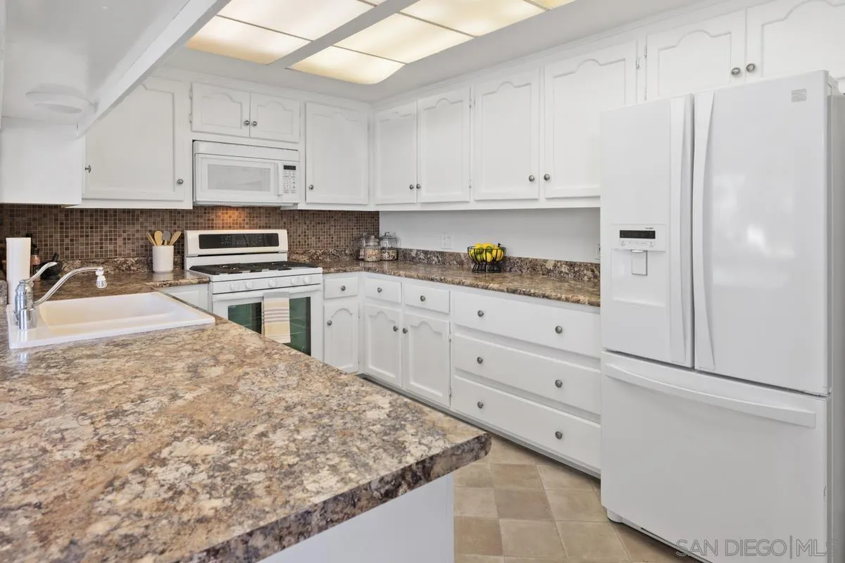 https://cdn.realtyfeed.com/cdn/127/250031616/9250311a033a1c9829837f0f50d64c0d.webp