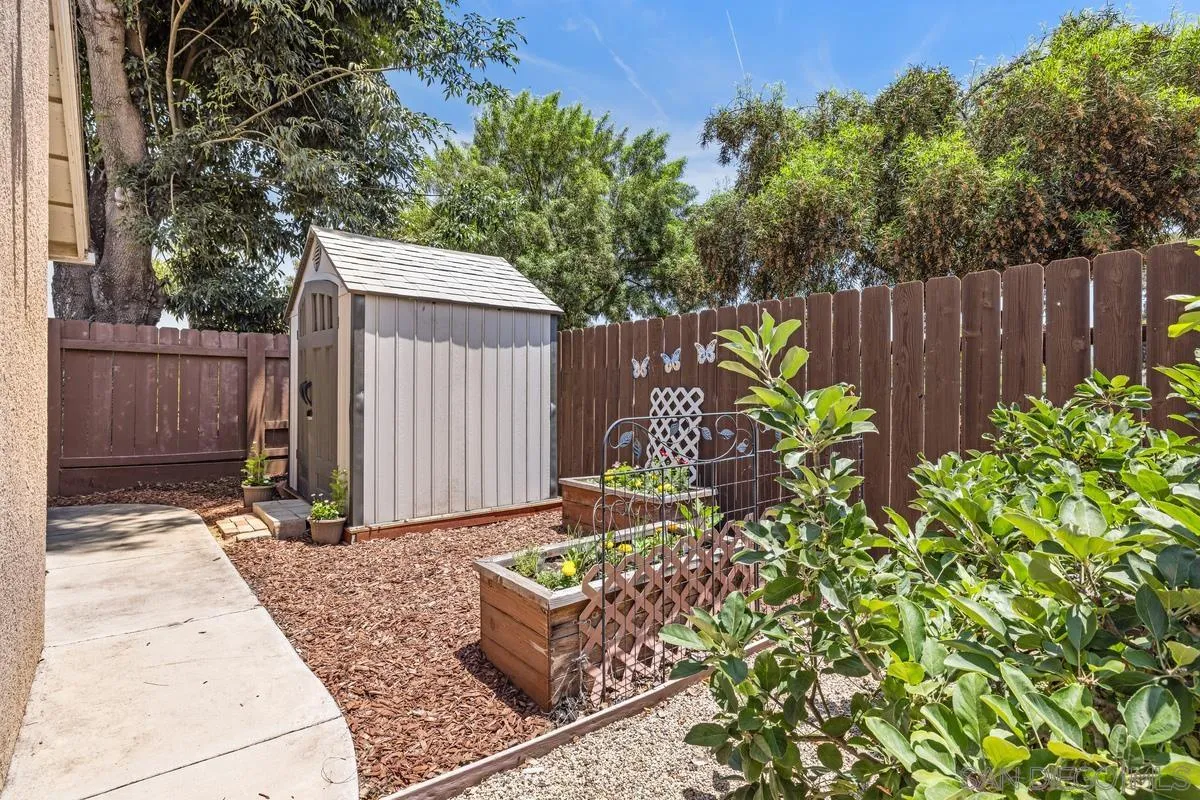 https://cdn.realtyfeed.com/cdn/127/250031616/eaddecc396332248fd2bf149e043bd70.webp