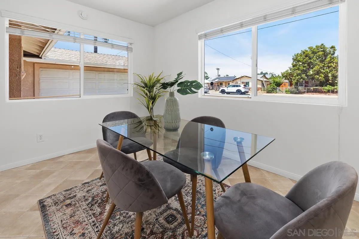 https://cdn.realtyfeed.com/cdn/127/250031616/fca8a9058f5354be9d33e7747fc4b281.webp