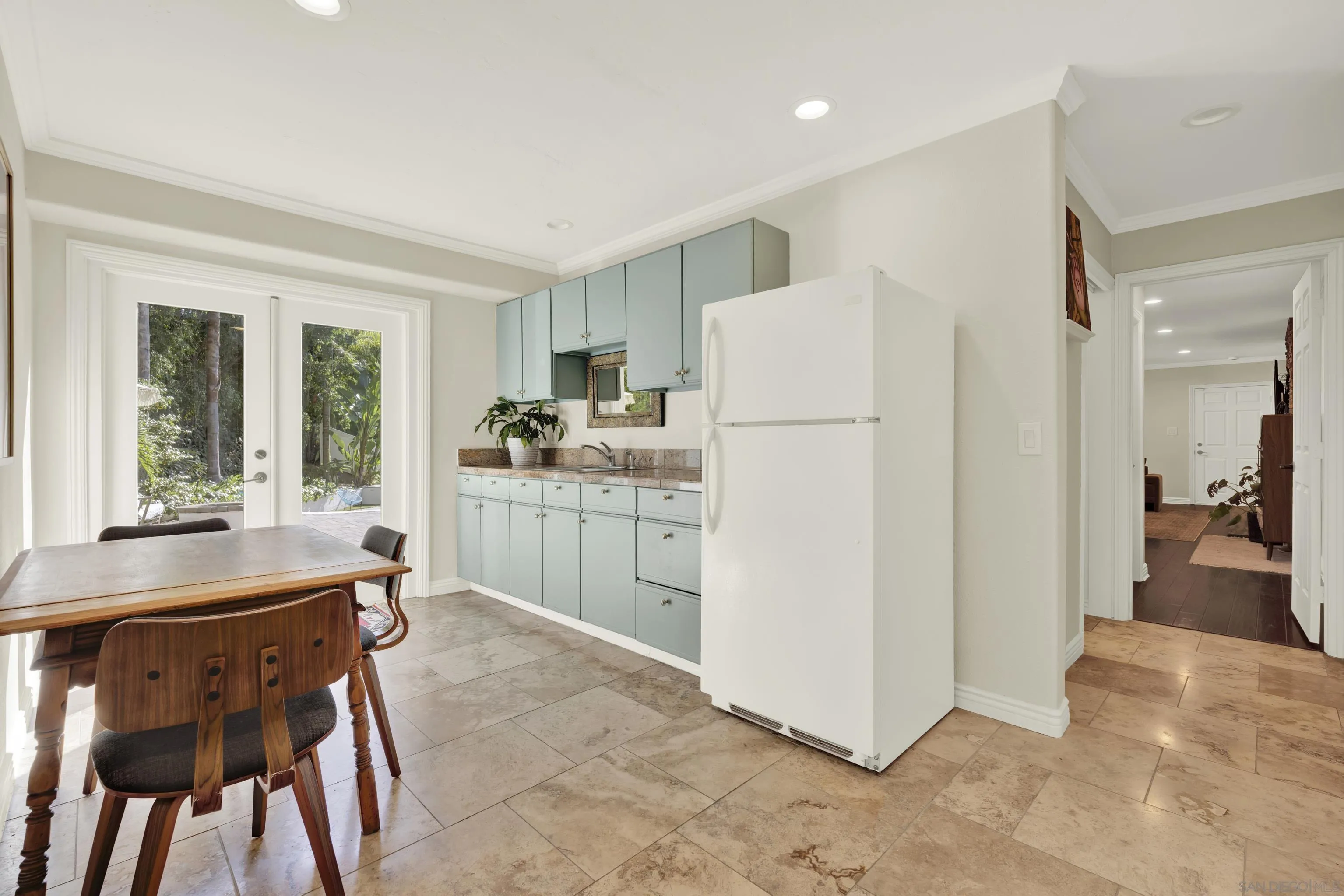 https://cdn.realtyfeed.com/cdn/127/250031628/54b910bffa3449bff308aa1b5a9431d9.webp