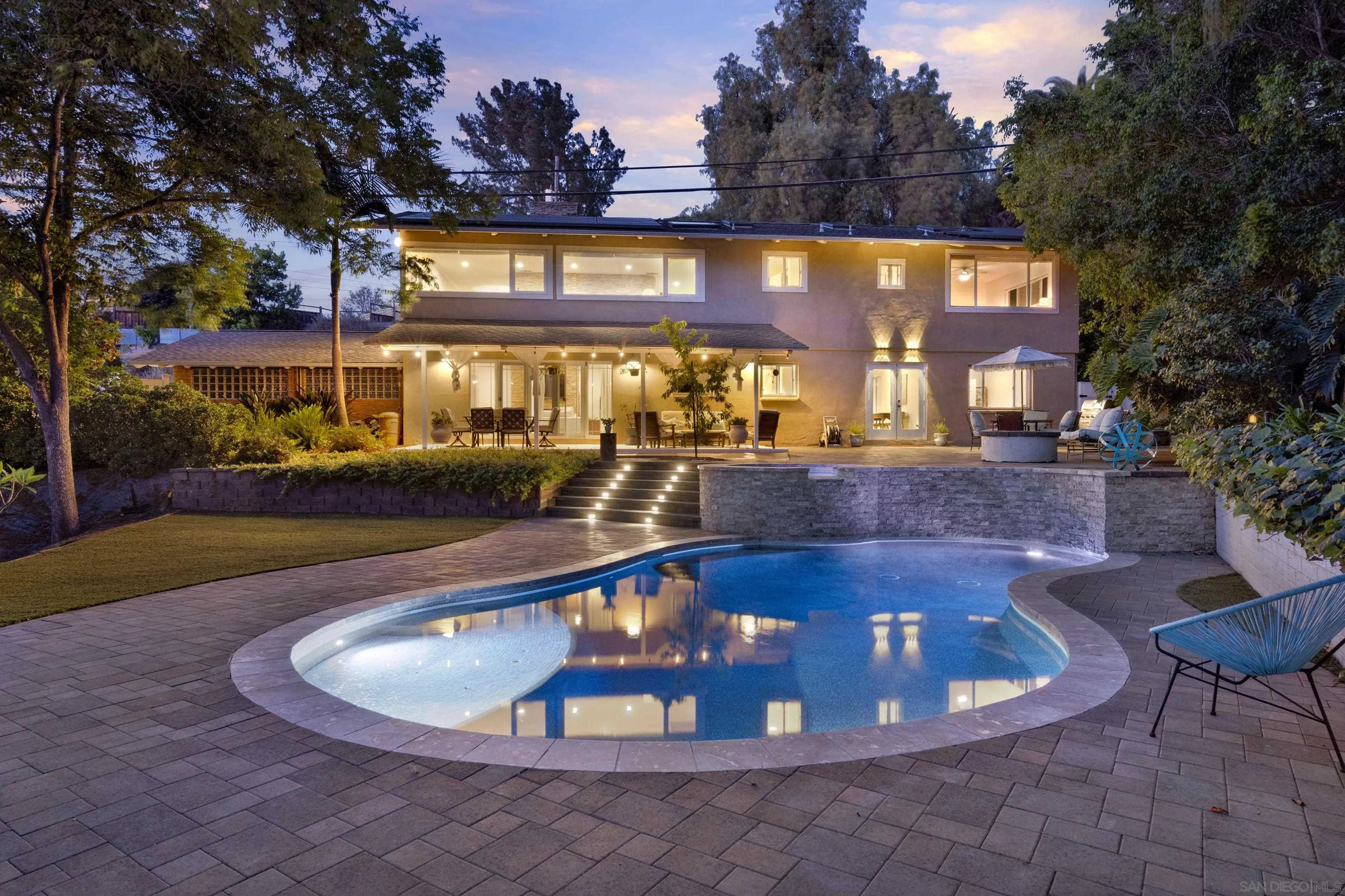 https://cdn.realtyfeed.com/cdn/127/250031628/9a2e7cd8a19429849cea81645e6fb885.webp