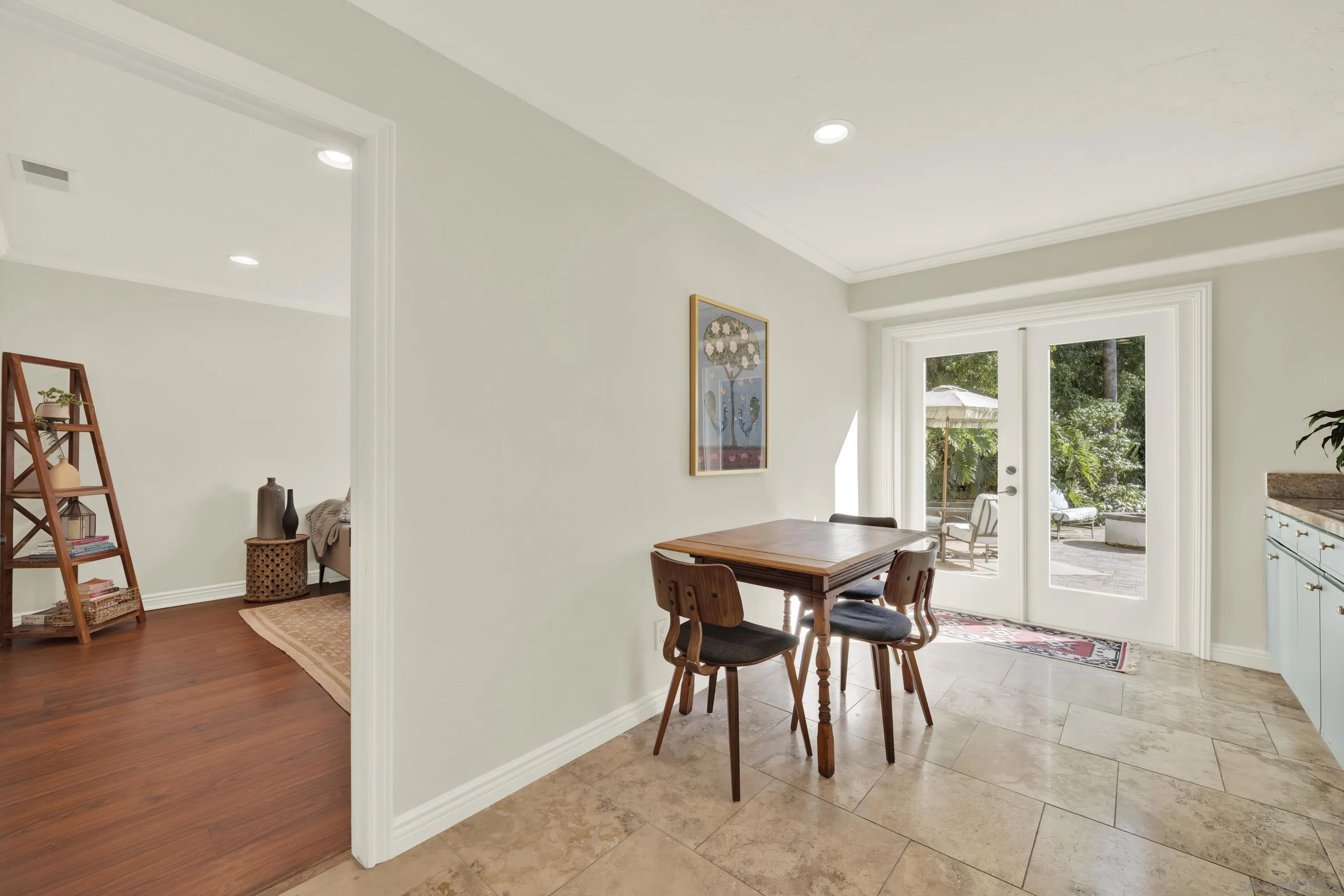 https://cdn.realtyfeed.com/cdn/127/250031628/bfcf1dd57d7d1c0ba655160527f2d667.webp