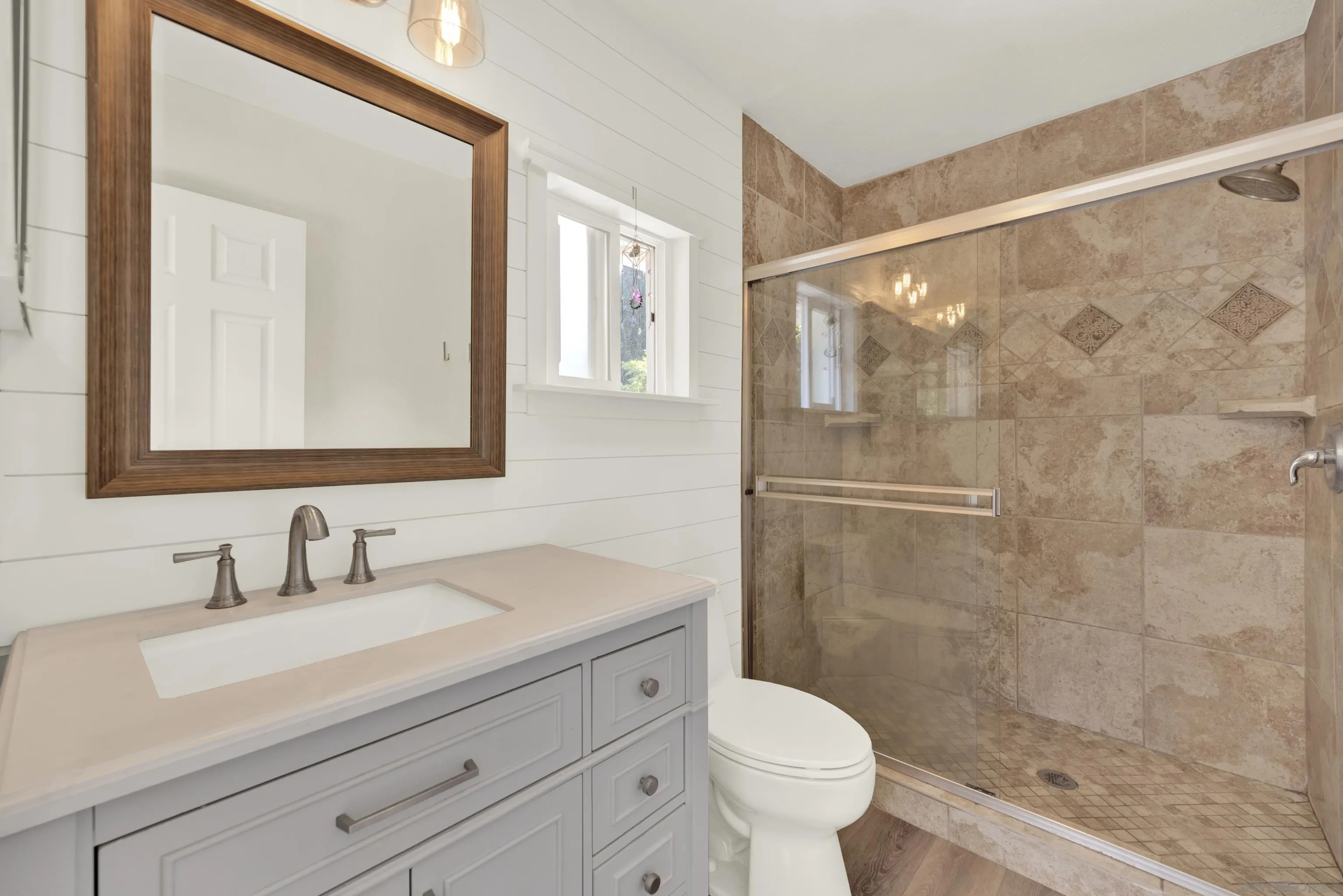https://cdn.realtyfeed.com/cdn/127/250031628/c508ea3ea166d3f80bece975be4770f9.webp