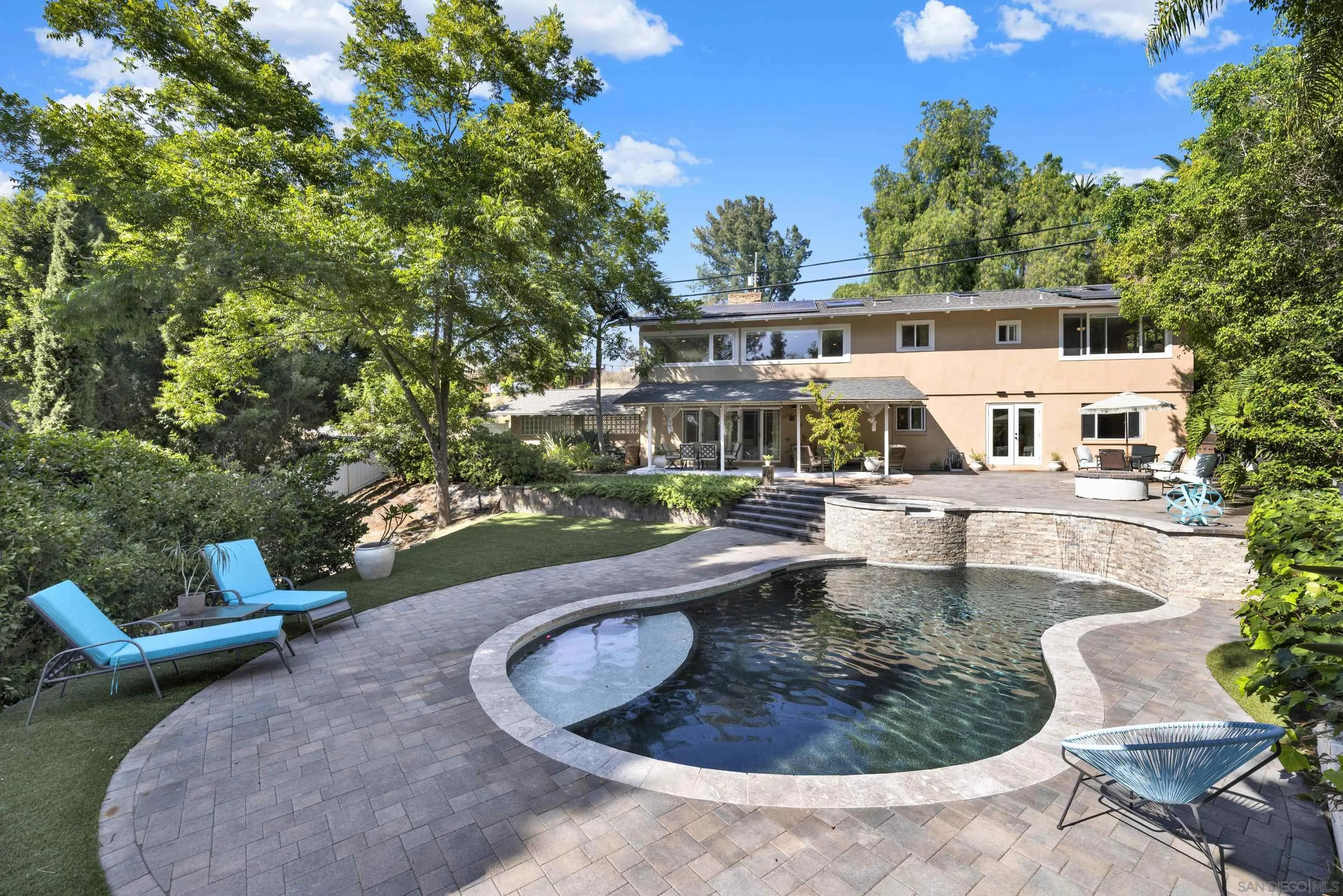 https://cdn.realtyfeed.com/cdn/127/250031628/cc6a4b4d53fbeecaf47efb7d5d552eaa.webp