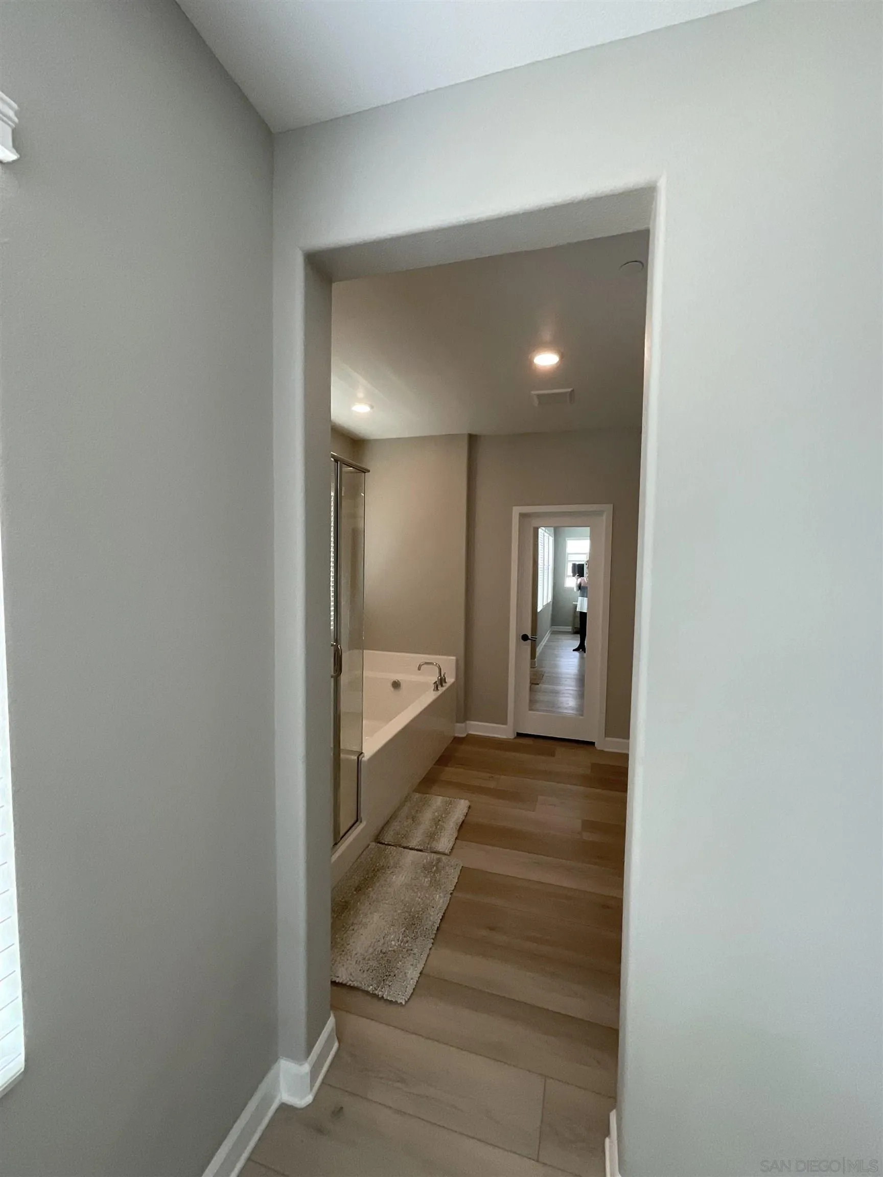 https://cdn.realtyfeed.com/cdn/127/250031637/34bee1c2d643987dc044d18c7a4befa8.webp