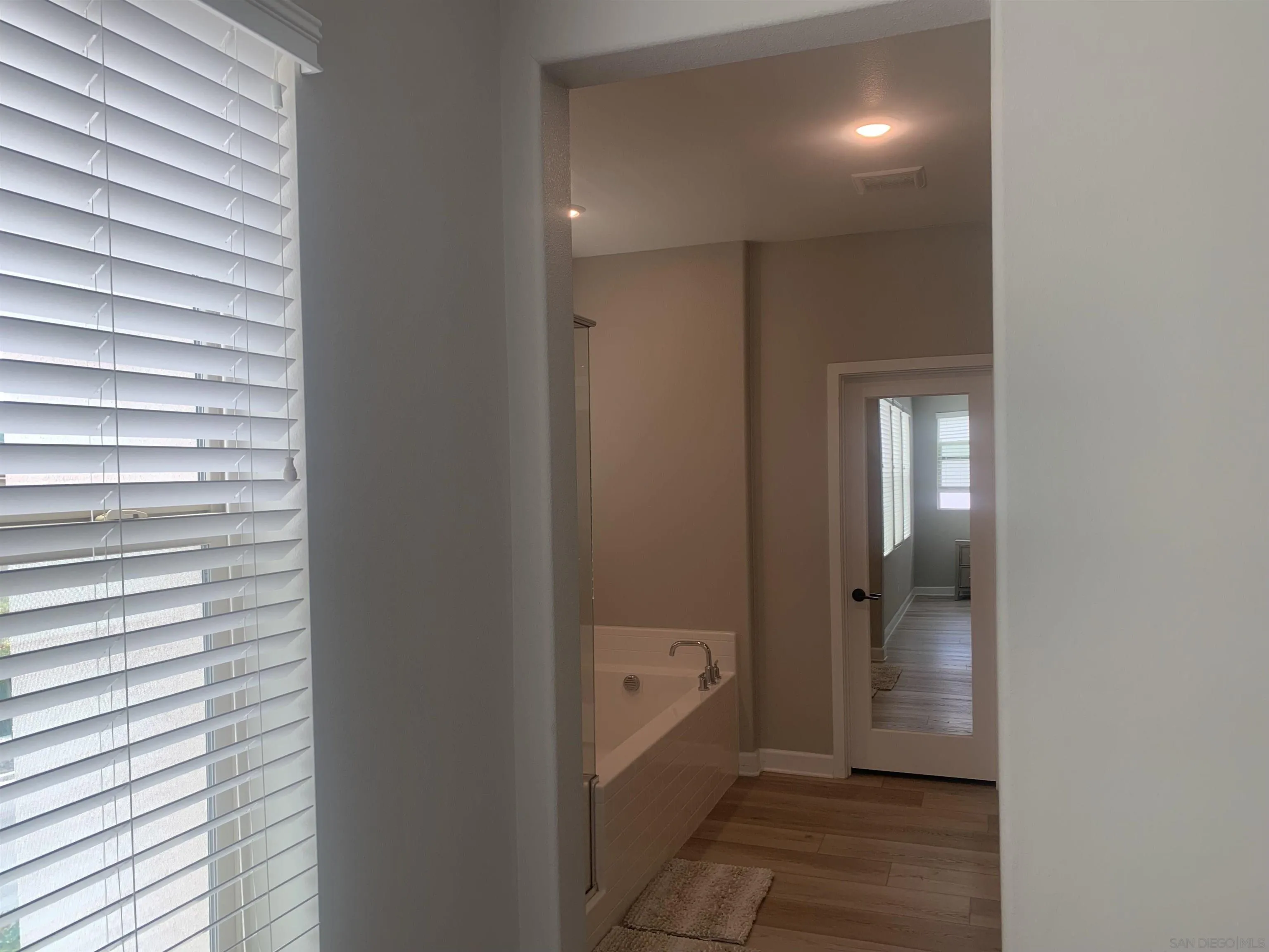 https://cdn.realtyfeed.com/cdn/127/250031637/36cccdac1f0e8b7779b900d5bba71bfa.webp