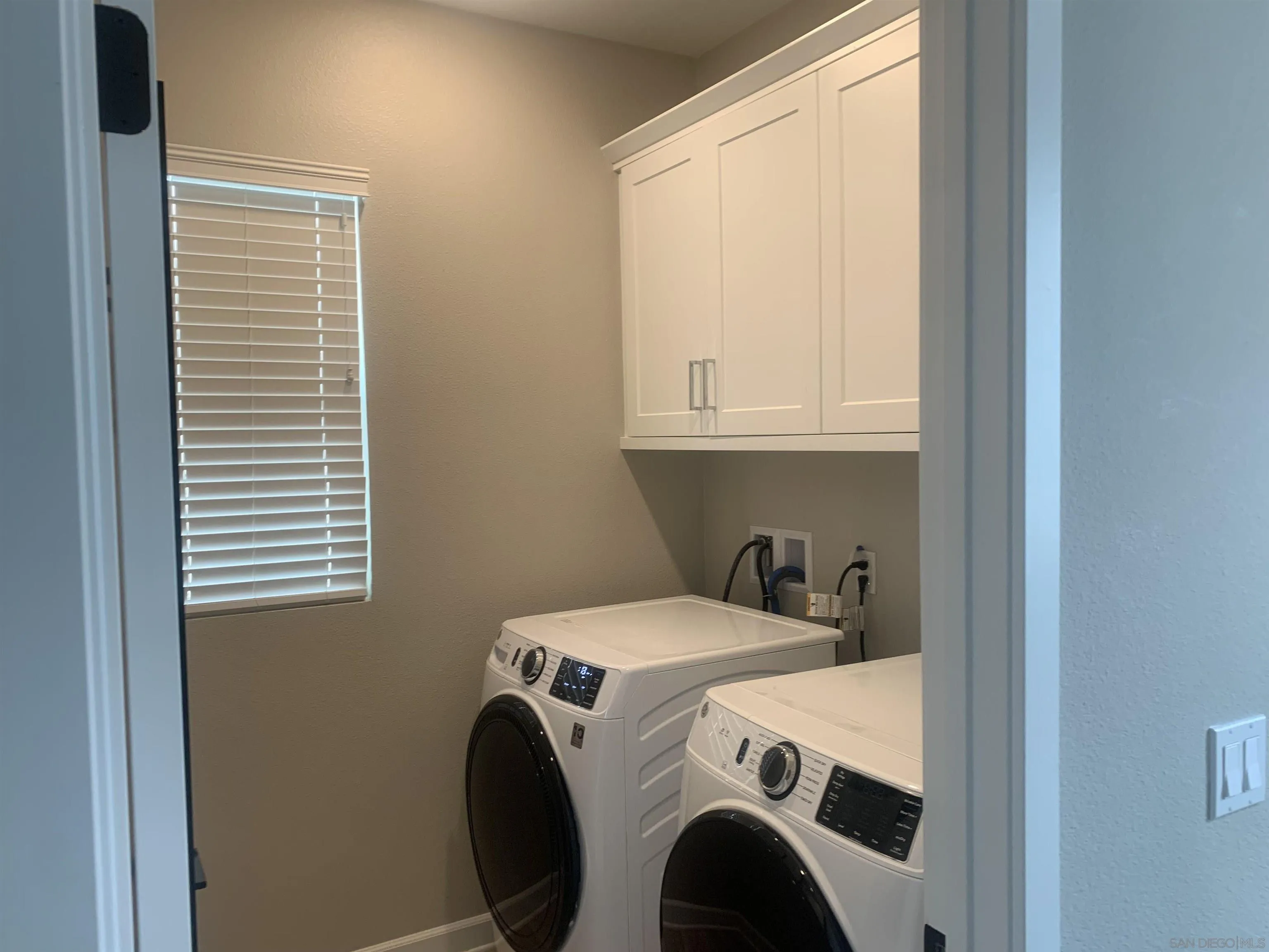 https://cdn.realtyfeed.com/cdn/127/250031637/a51a36e6cd275571fc6998dce4252404.webp