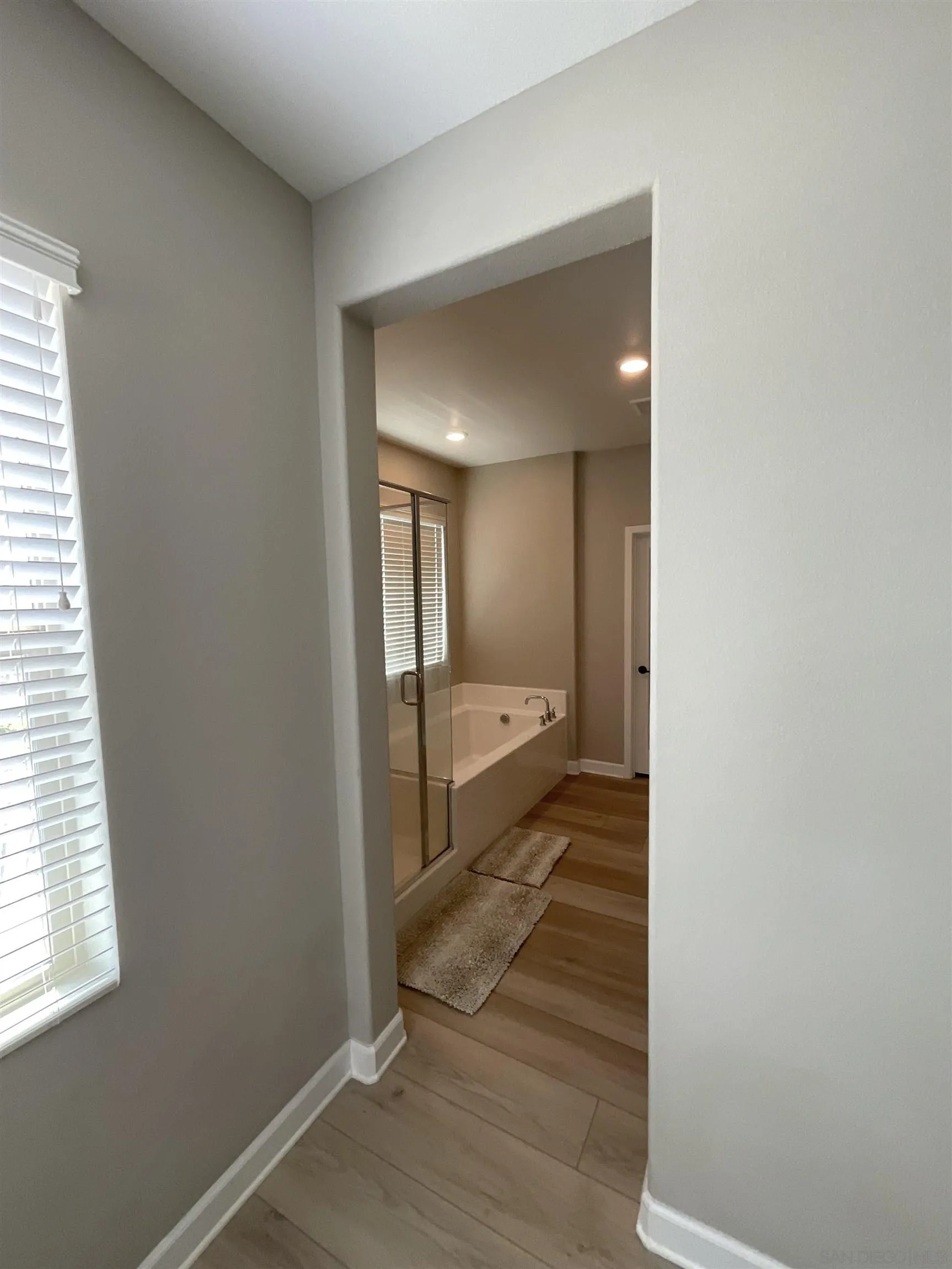 https://cdn.realtyfeed.com/cdn/127/250031637/dafae4bba70a3c2f2a8a18ac5664615f.webp