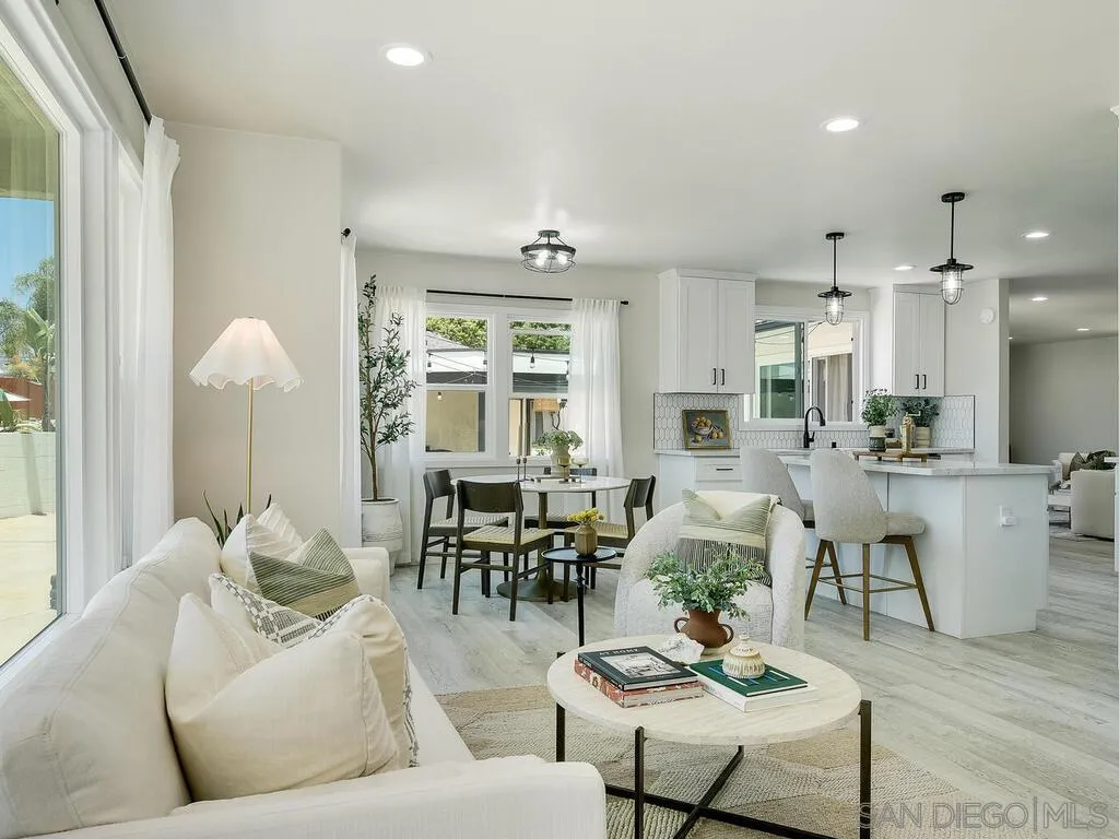 https://cdn.realtyfeed.com/cdn/127/250031638/4be0e72ad2c7d2f22e4c3b157e1e9e85.webp