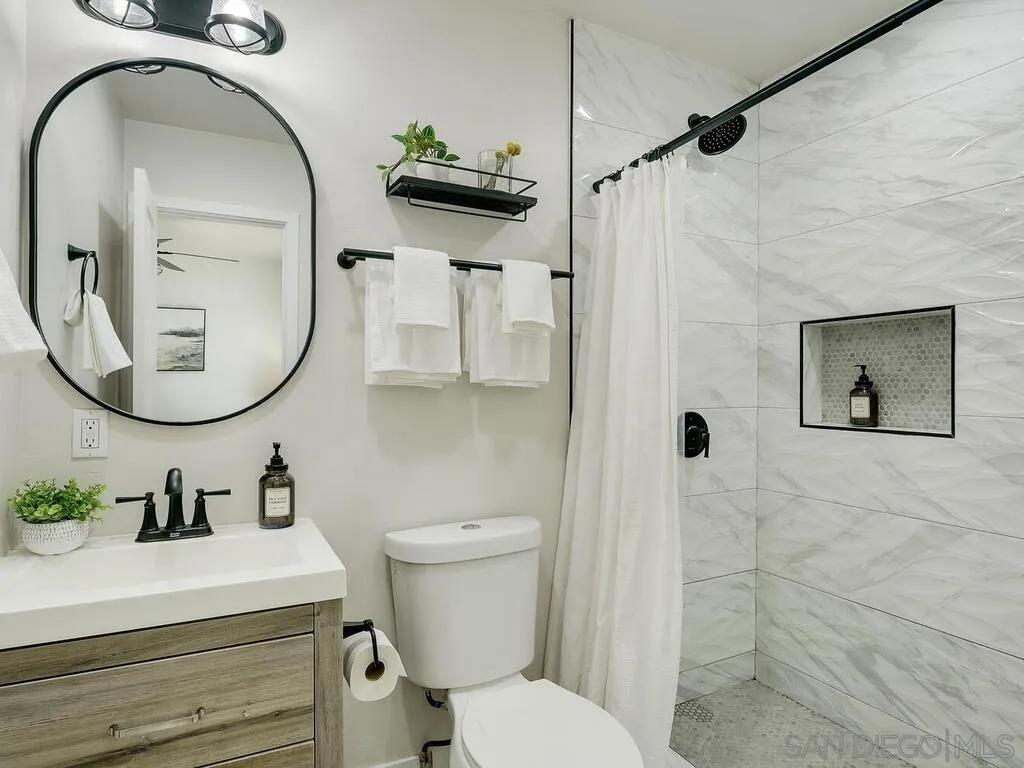 https://cdn.realtyfeed.com/cdn/127/250031638/74f7b633f5e4ba8815b775696510cd7b.webp