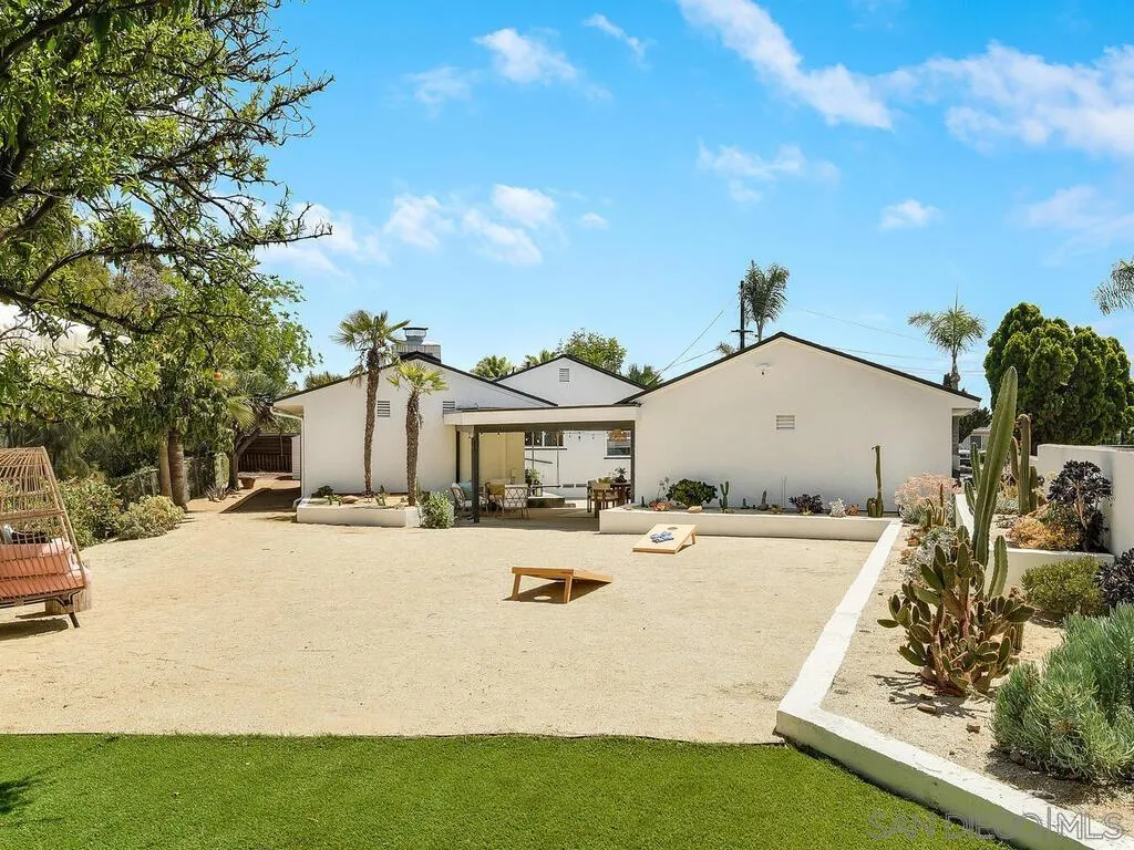 https://cdn.realtyfeed.com/cdn/127/250031638/752bce5e40a15ee234e79be2df18a6cf.webp