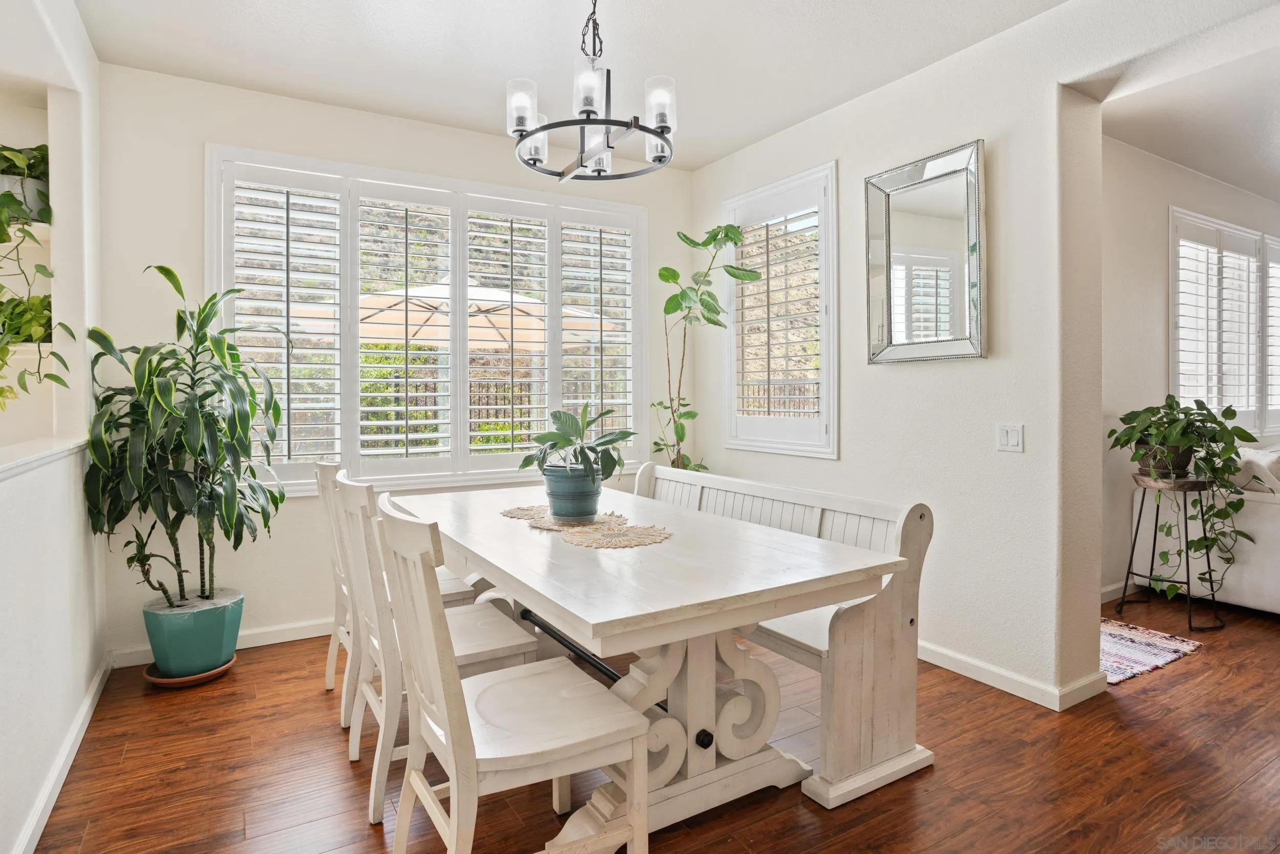 https://cdn.realtyfeed.com/cdn/127/250031639/107aa6e9bd9db6d064990e7529a6a0ef.webp