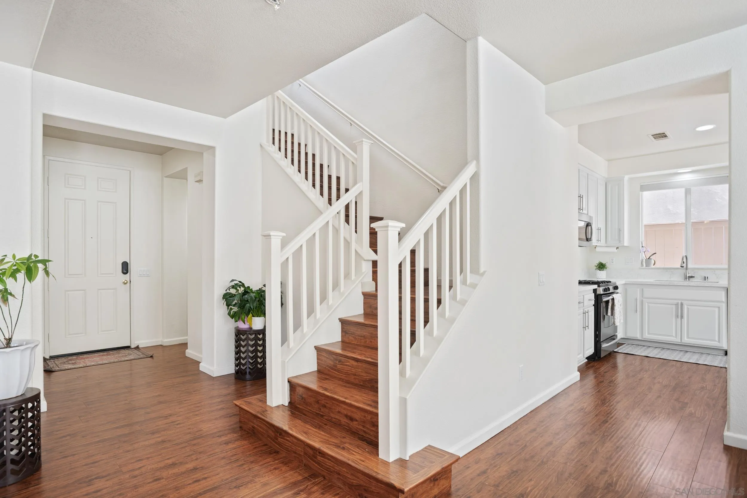 https://cdn.realtyfeed.com/cdn/127/250031639/3fd6206841e1cf410b8bb2f1254c169f.webp