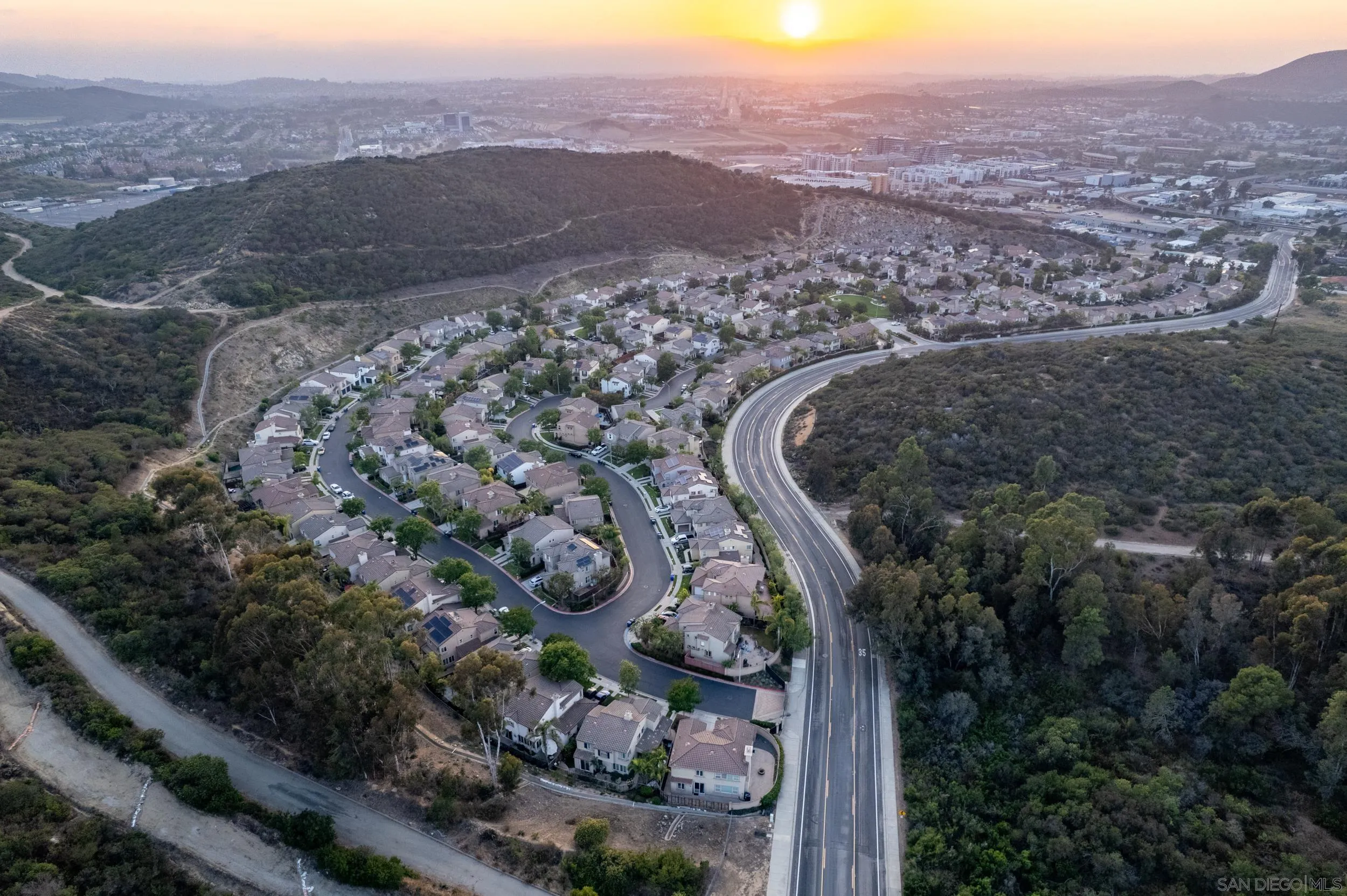 https://cdn.realtyfeed.com/cdn/127/250031639/abea1944eab3175284eade8622278073.webp