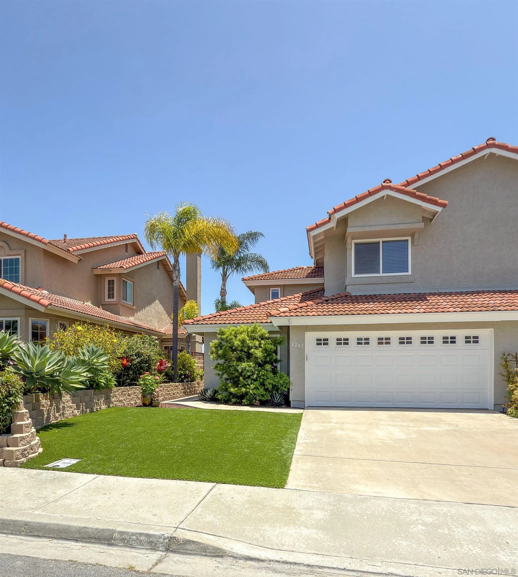 More Details about MLS # 250031652 : 2241 SUMMERHILL DRIVE