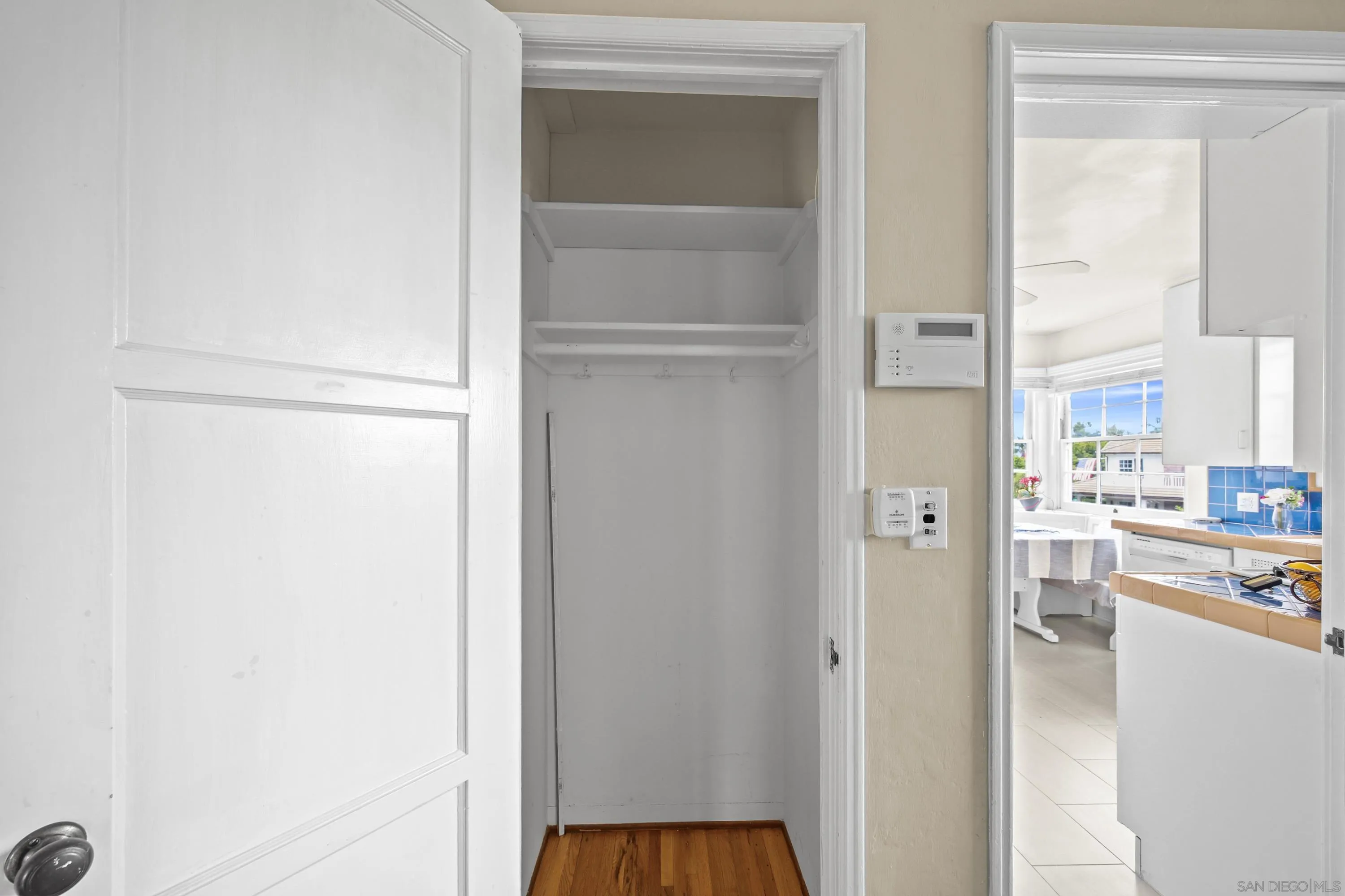 https://cdn.realtyfeed.com/cdn/127/250031656/453b049dc7276be0e13283ffbe25a3a6.webp