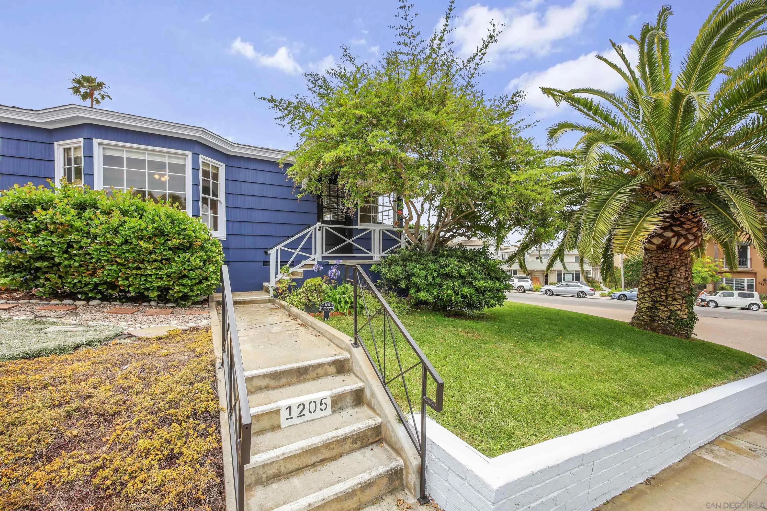https://cdn.realtyfeed.com/cdn/127/250031656/590c0326bcb37feffbbfeecc29d6da3c.webp